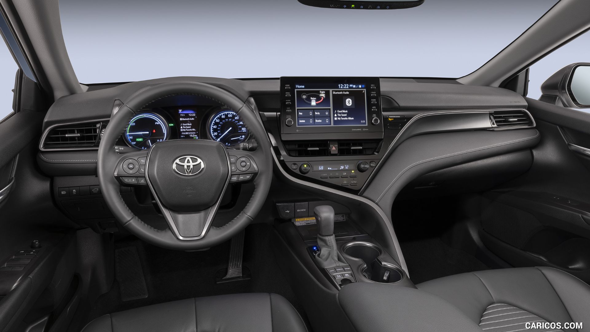 Аренда Toyota Camry в Махачкале — фото 2