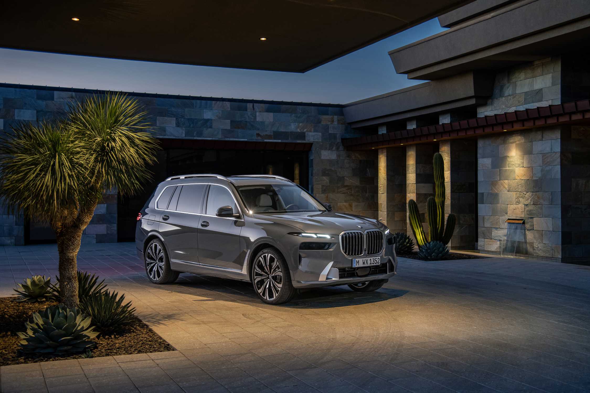Аренда BMW X7 30d в Пензе — фото 2