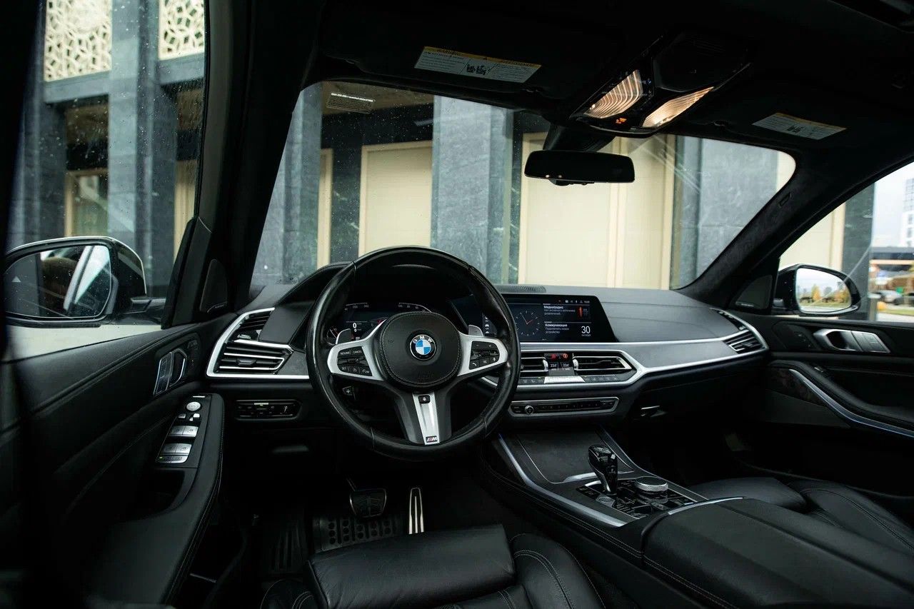 Аренда BMW X7 40i в Москве — фото 6