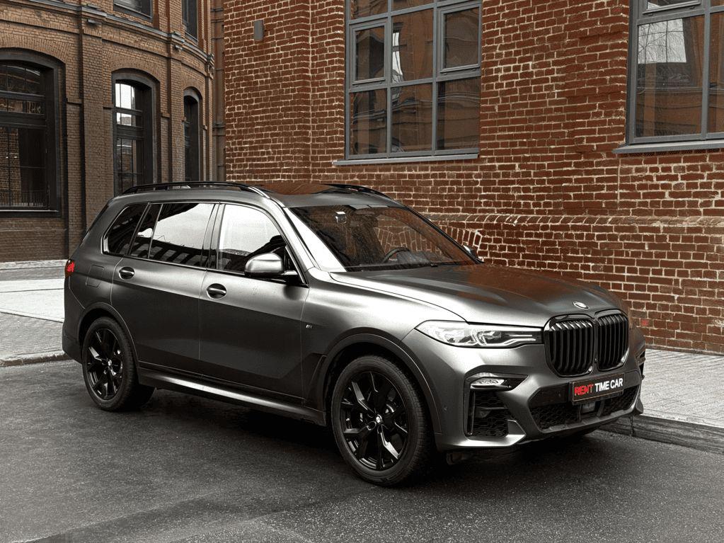 Аренда BMW X7 M50d в Москве