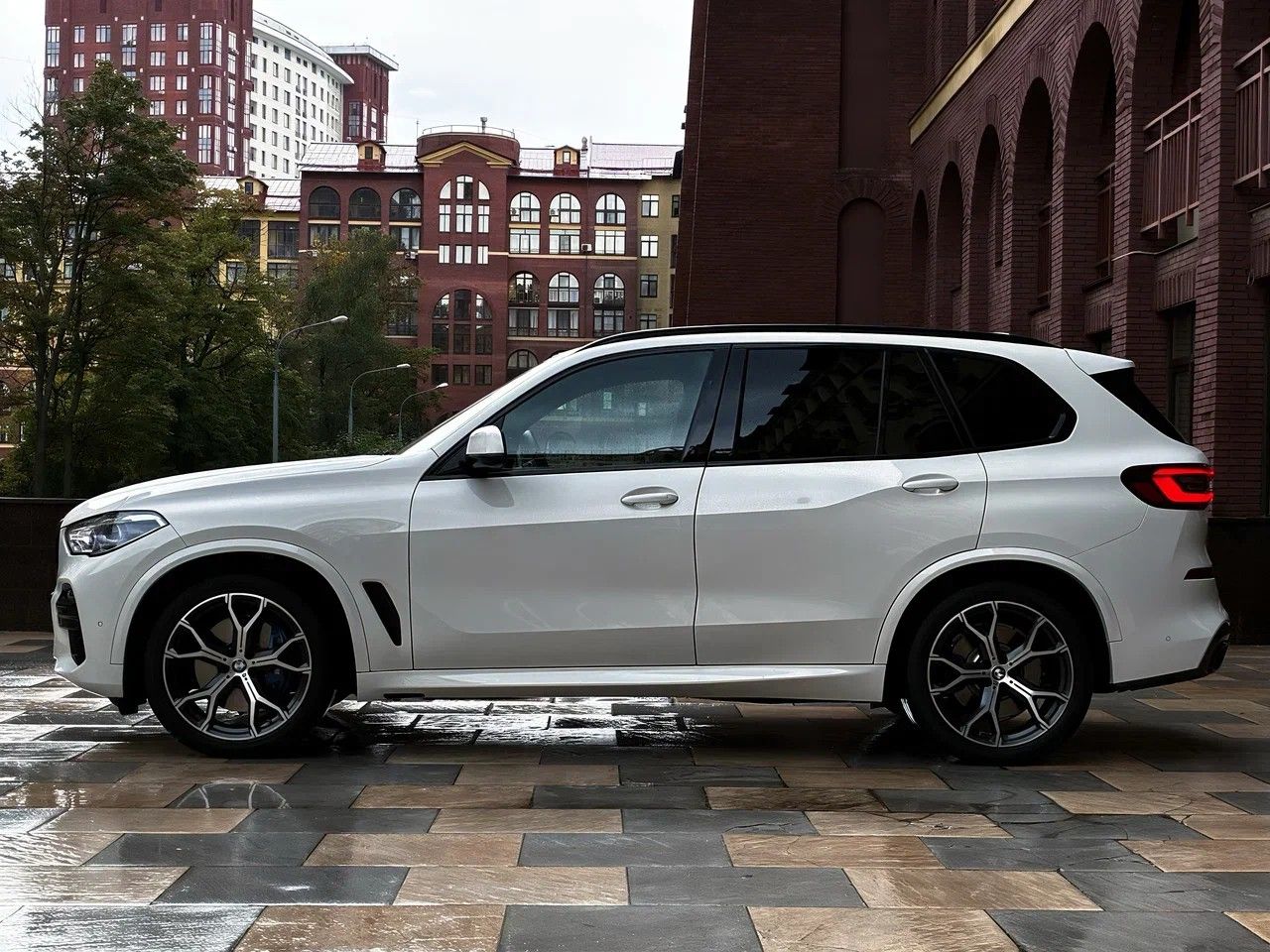 Аренда BMW X5 30d в Москве — фото 5