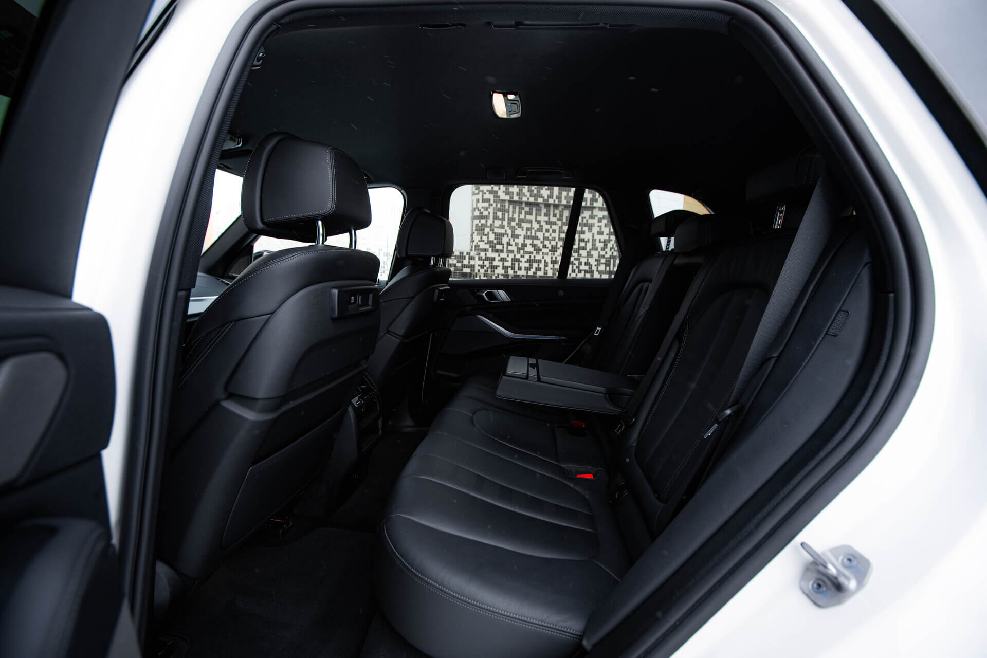 Аренда BMW X5 40d в Москве — фото 6