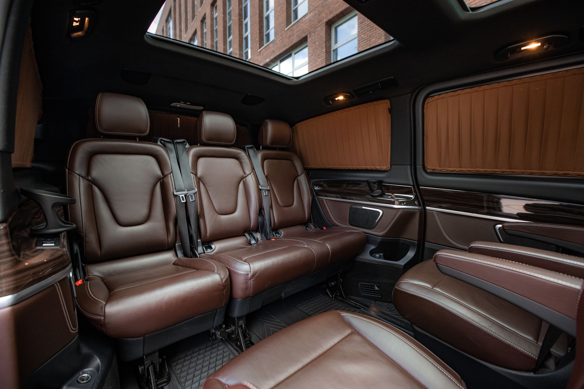 Аренда Mercedes-benz V250d в Москве — фото 5