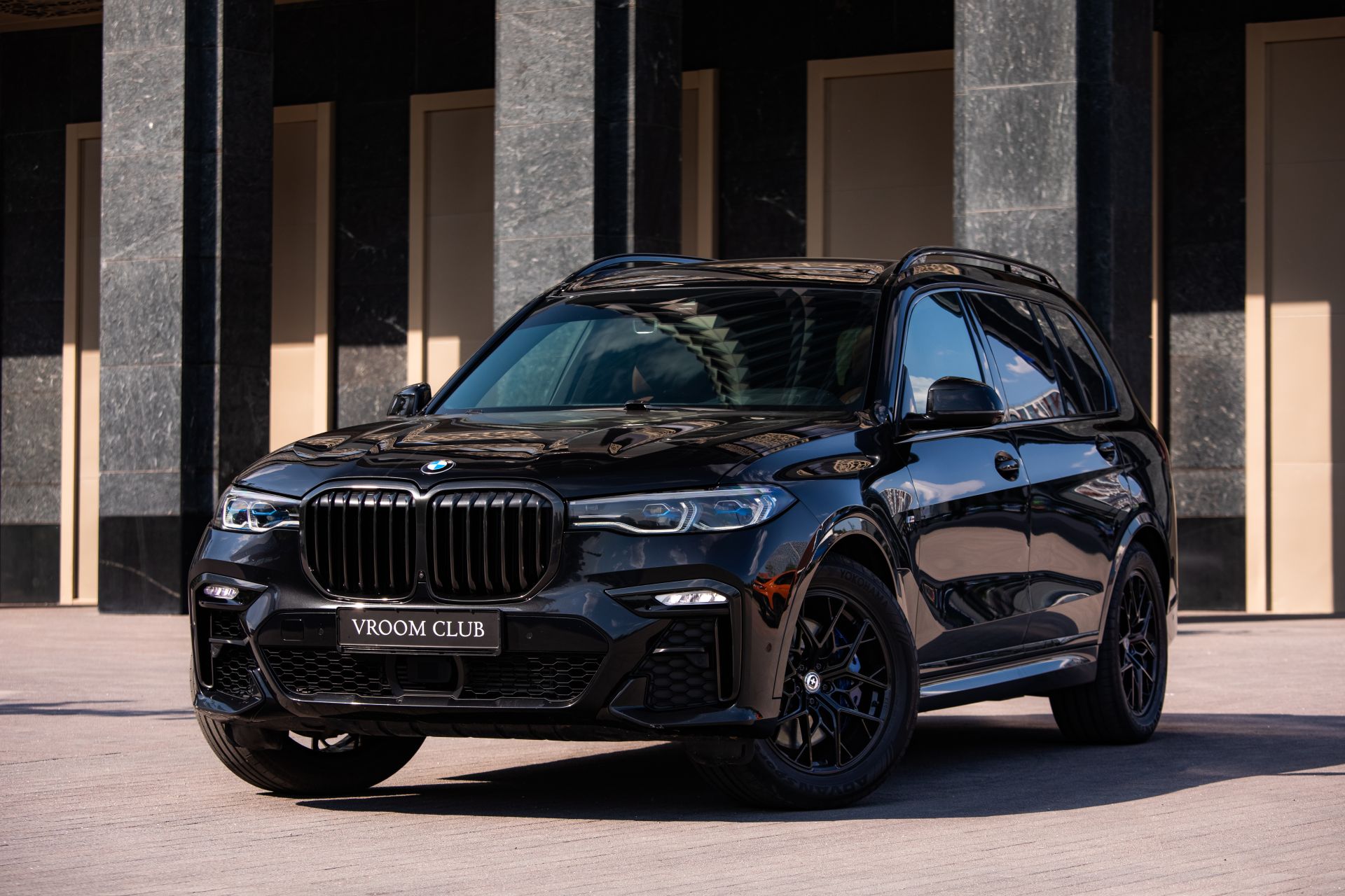 Аренда BMW X7 40d в Москве