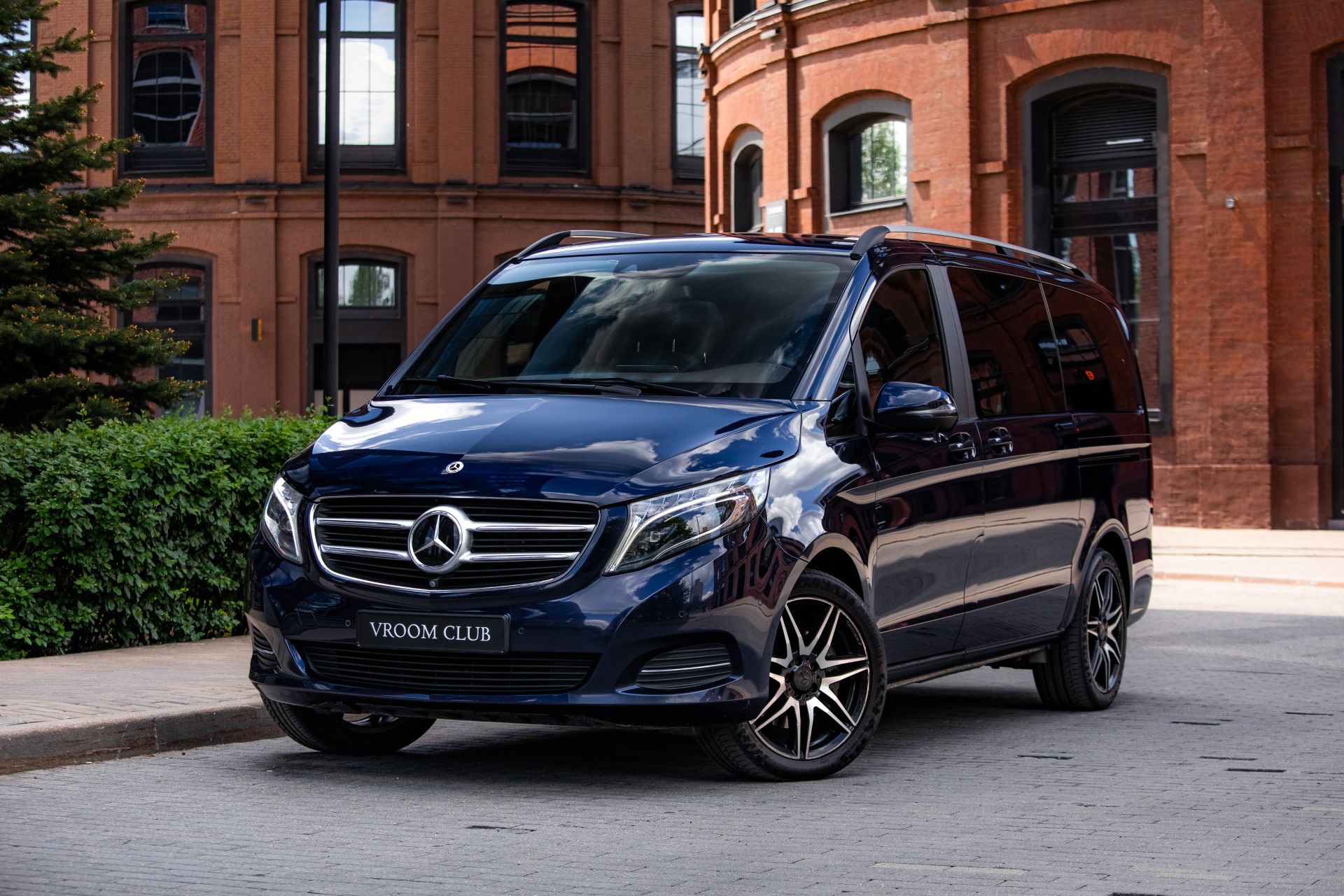 Аренда Mercedes-benz V250d в Москве — фото 2