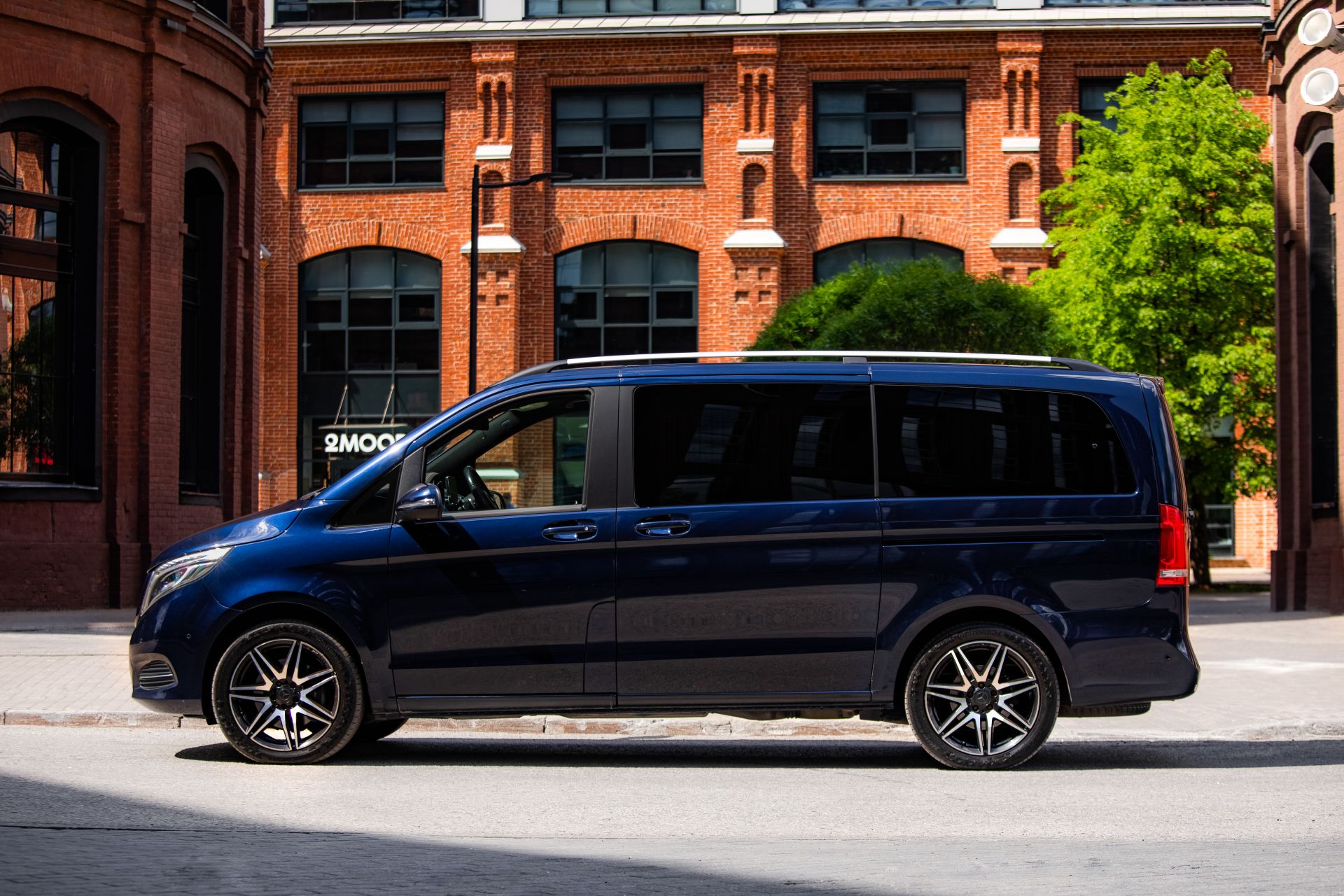 Аренда Mercedes-benz V250d в Москве — фото 4