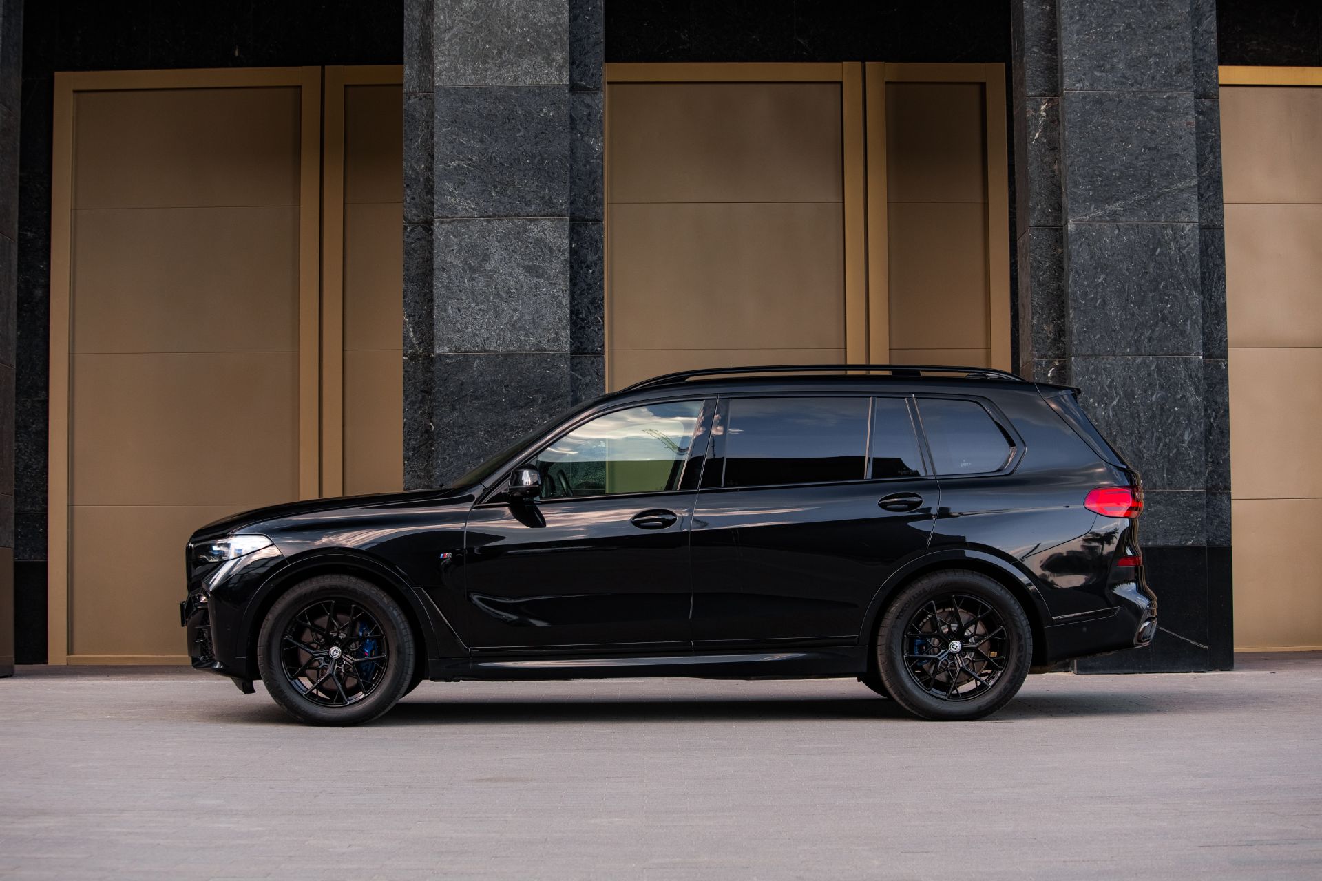 Аренда BMW X7 40d в Москве — фото 4