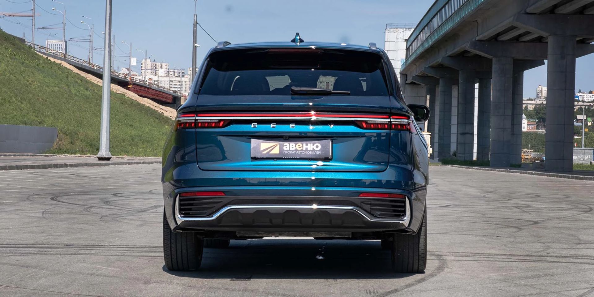 Аренда Geely Monjaro в Новосибирске — фото 4