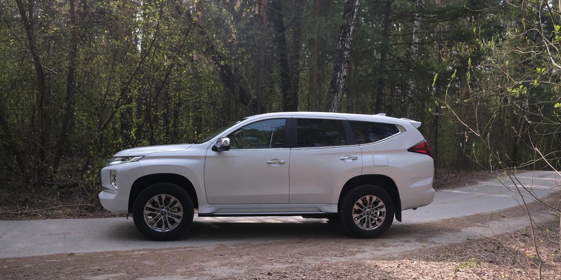 Аренда Mitsubishi Pajero Sport в Горно-Алтайске — фото 2