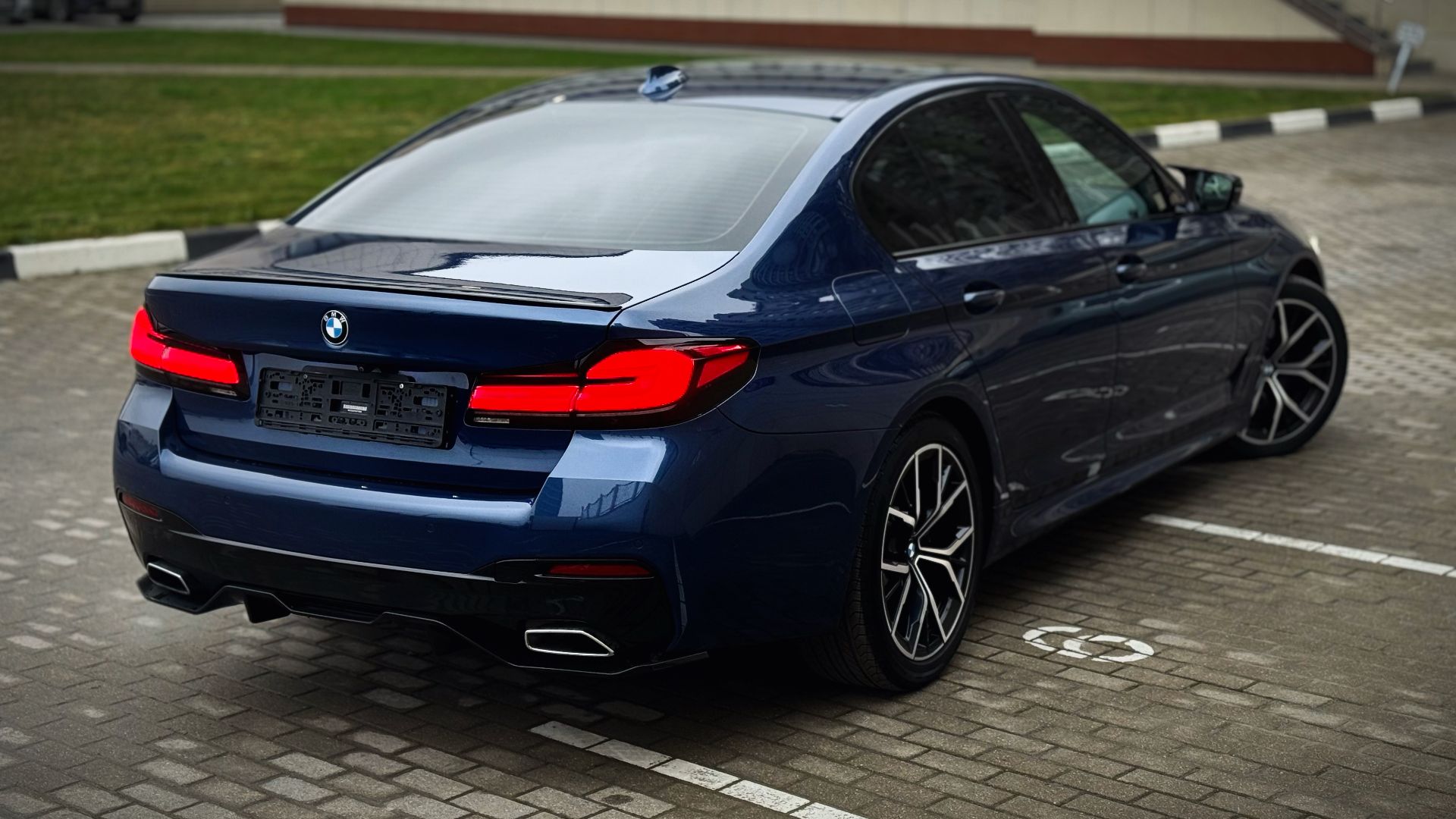 Аренда BMW 530i xDrive в Москве — фото 2
