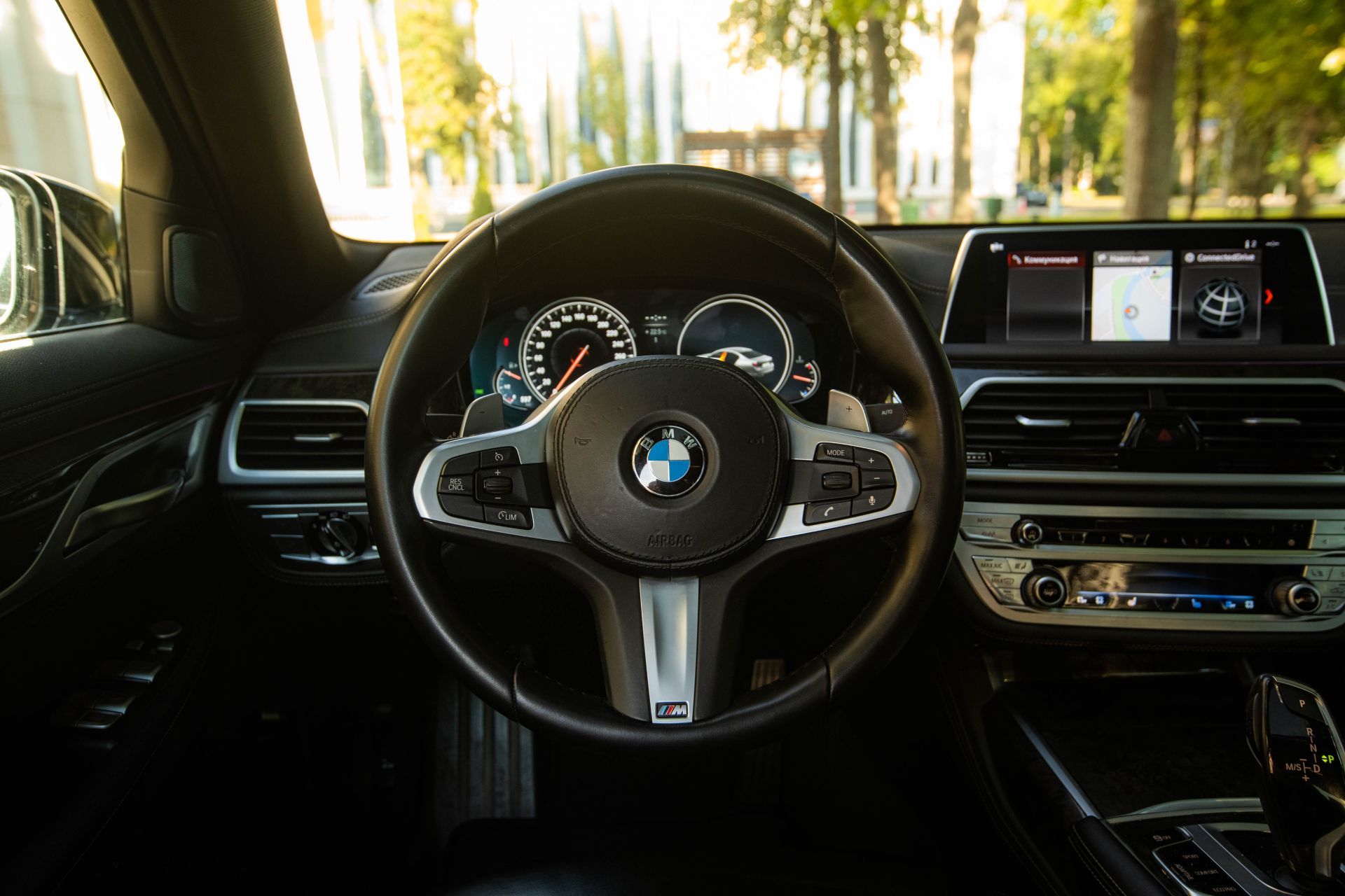 Аренда BMW 740Li xDrive в Москве — фото 23