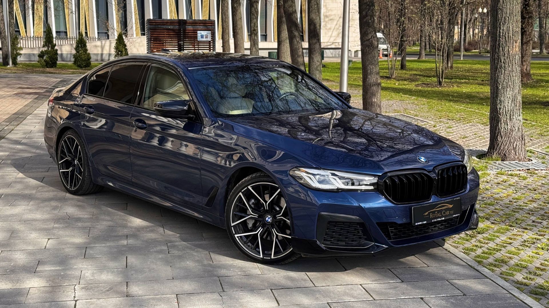 Аренда BMW 530e xDrive в Москве — фото 7