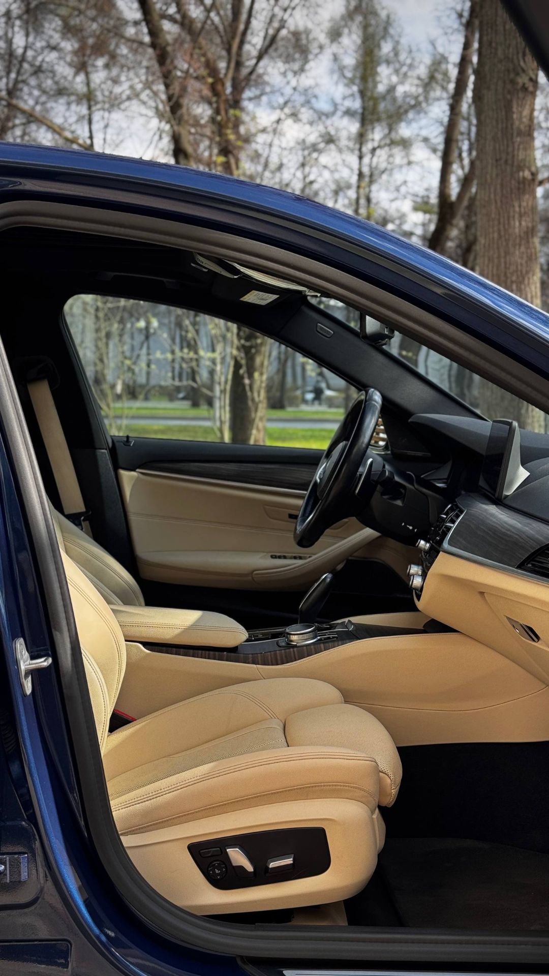 Аренда BMW 530e xDrive в Москве — фото 10