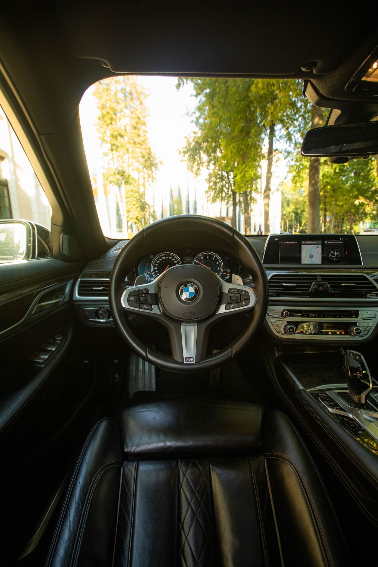 Аренда BMW 740Li xDrive в Москве — фото 24