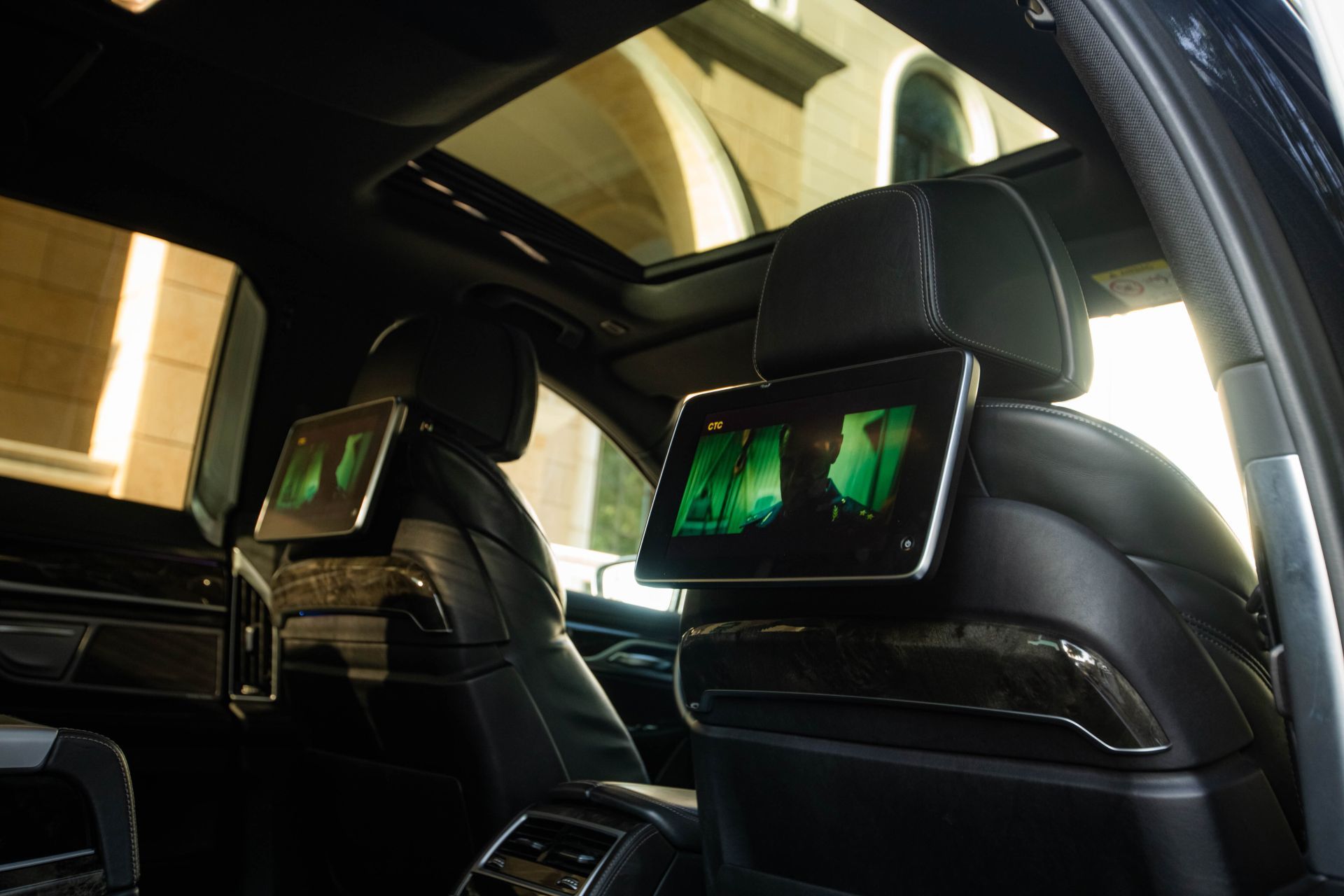 Аренда BMW 740Li xDrive в Москве — фото 26