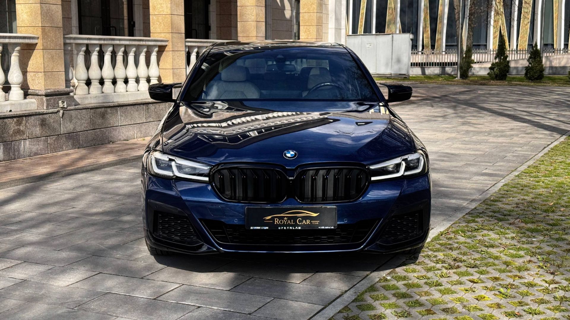 Аренда BMW 530e xDrive в Москве — фото 8