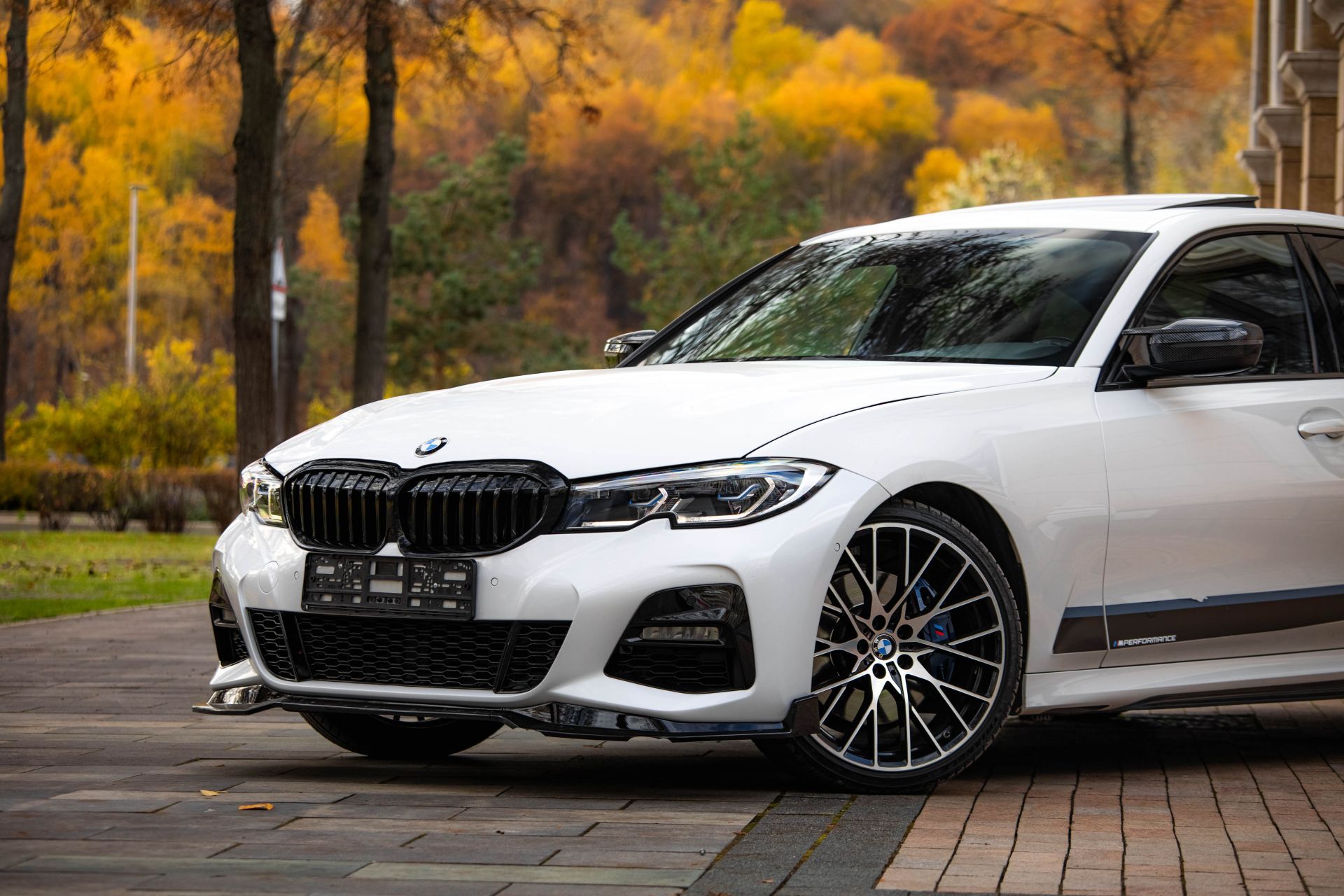 Аренда BMW 330i xDrive в Москве — фото 2