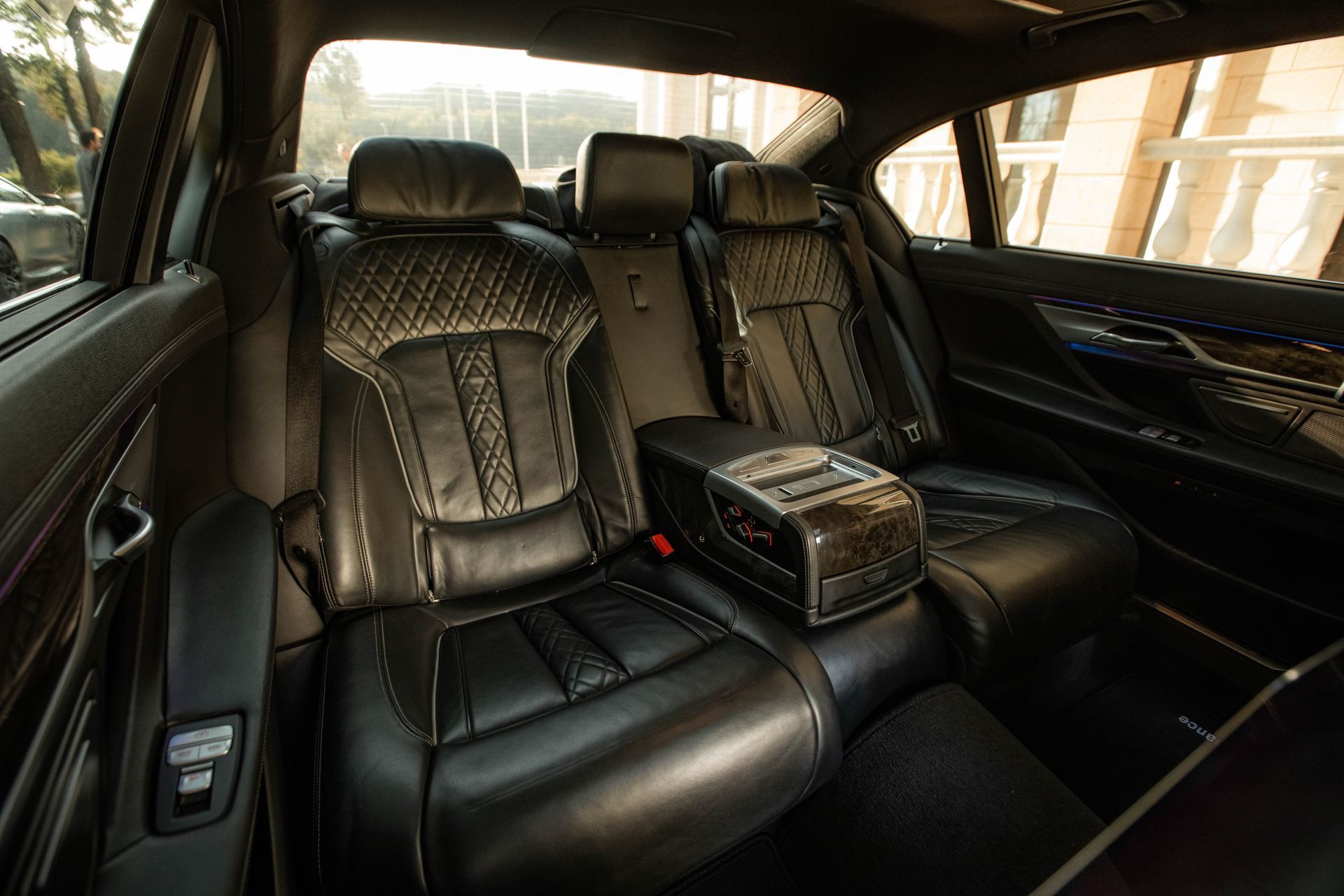 Аренда BMW 740Li xDrive в Москве — фото 28