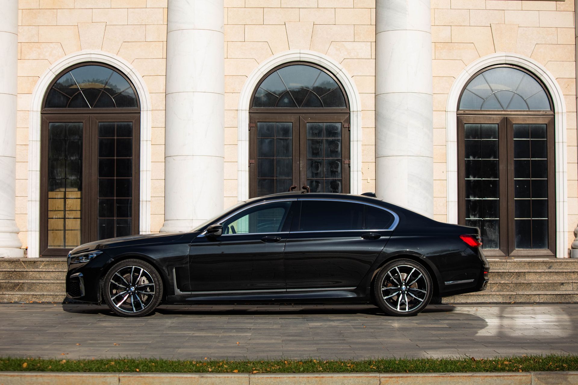 Аренда BMW 740Li xDrive в Москве — фото 11