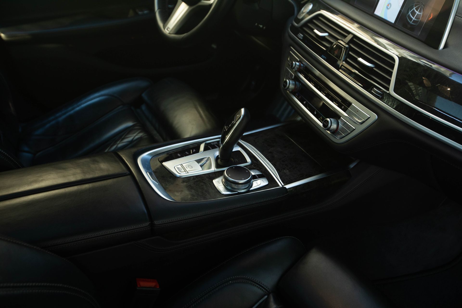 Аренда BMW 740Li xDrive в Москве — фото 21