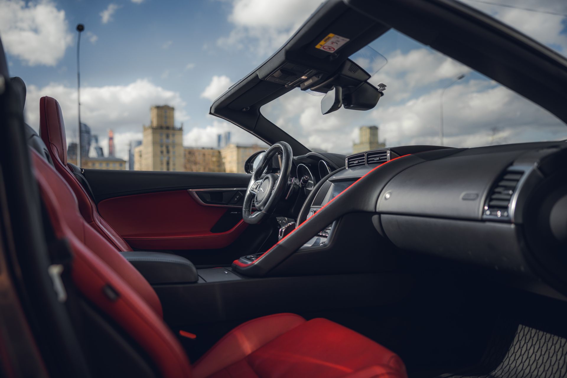 Аренда Jaguar F-Type в Москве — фото 4