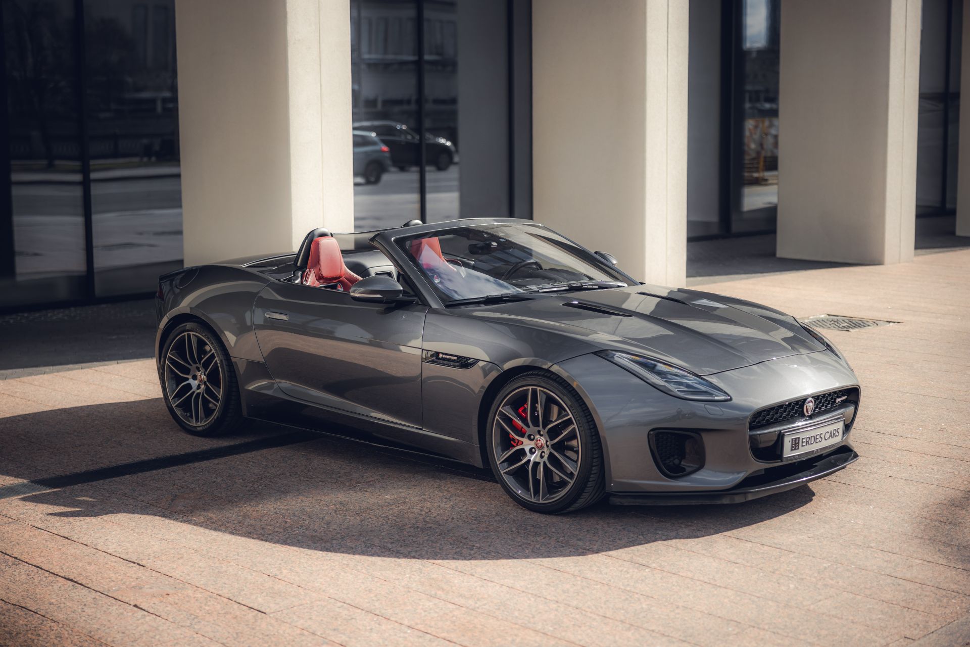 Jaguar F-Type, 2018