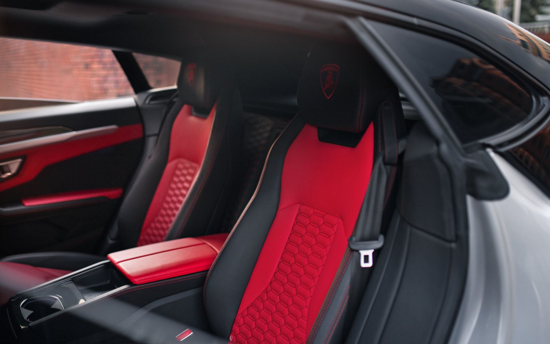 Аренда Lamborghini Urus в Москве — фото 21