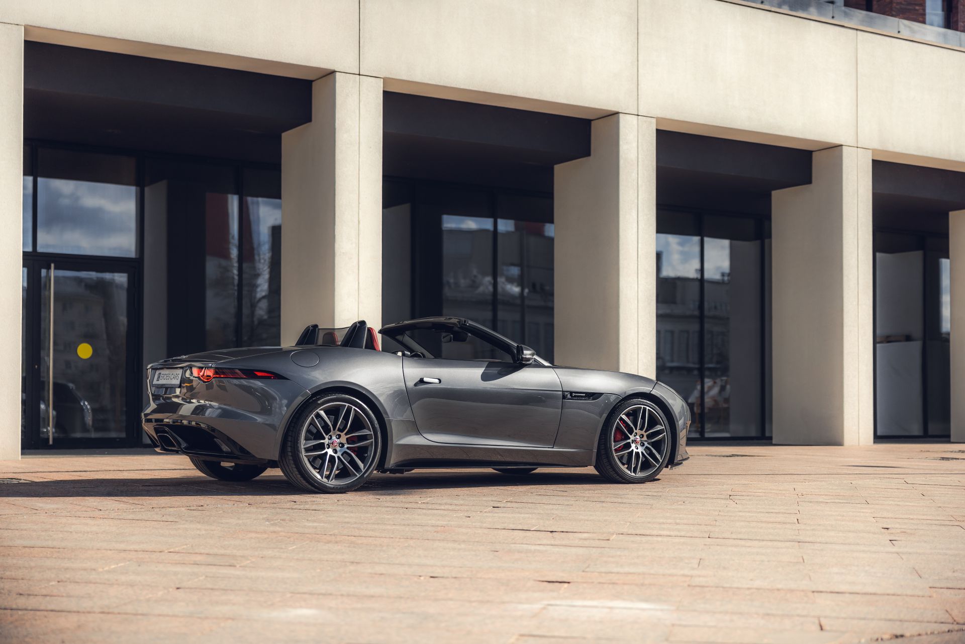 Аренда Jaguar F-Type в Москве — фото 32