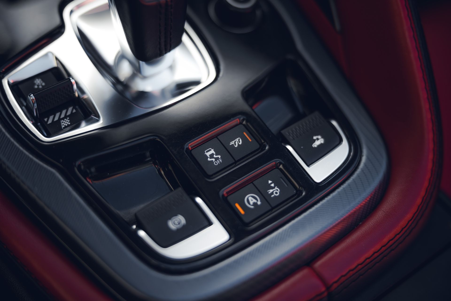 Аренда Jaguar F-Type в Москве — фото 36