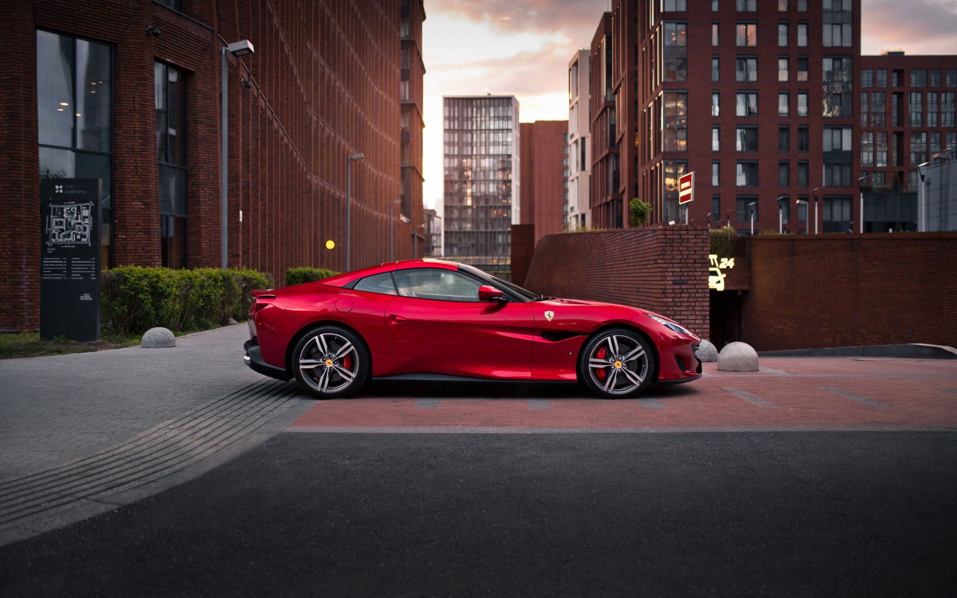 Аренда Ferrari Portofino в Москве — фото 14