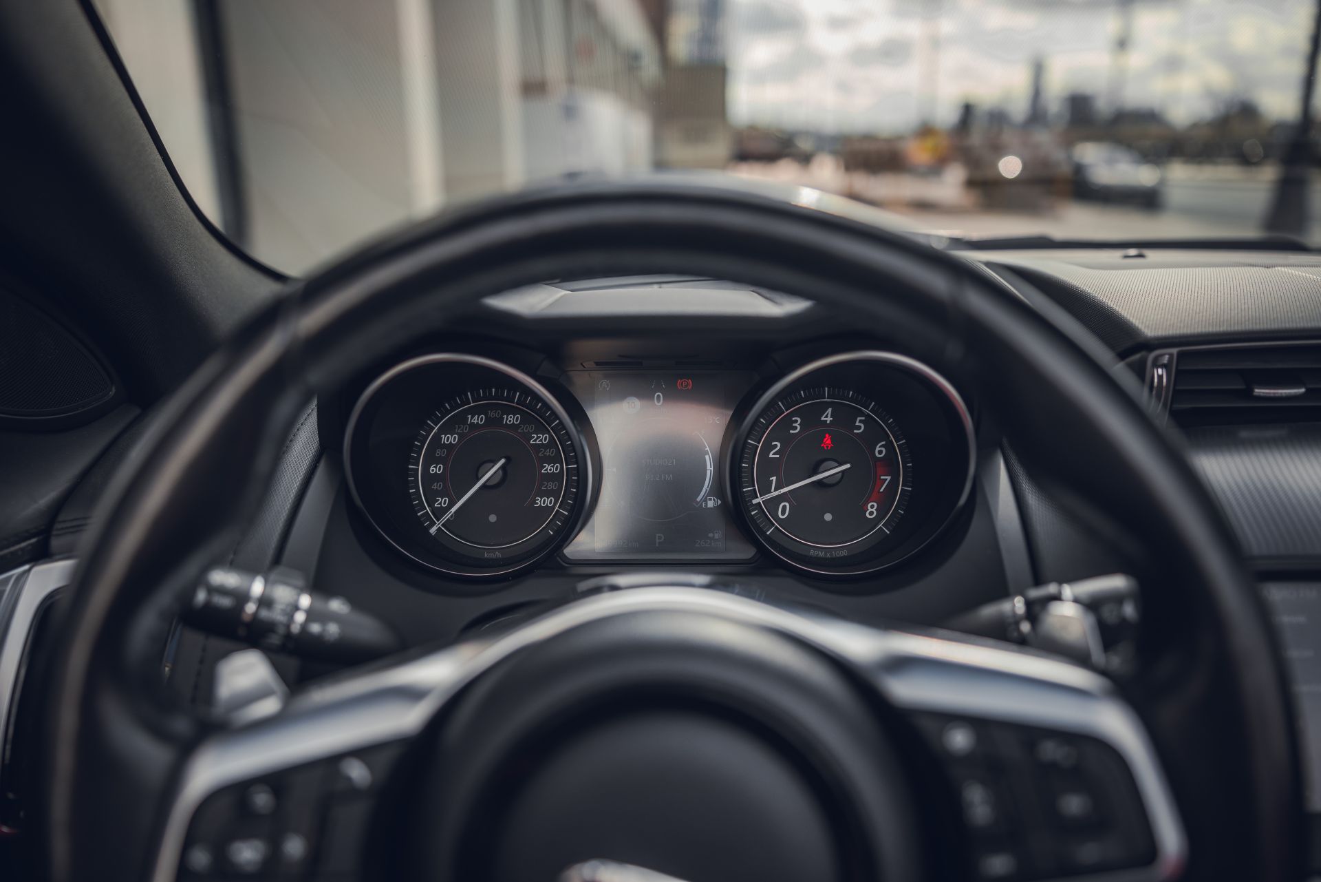 Аренда Jaguar F-Type в Москве — фото 10