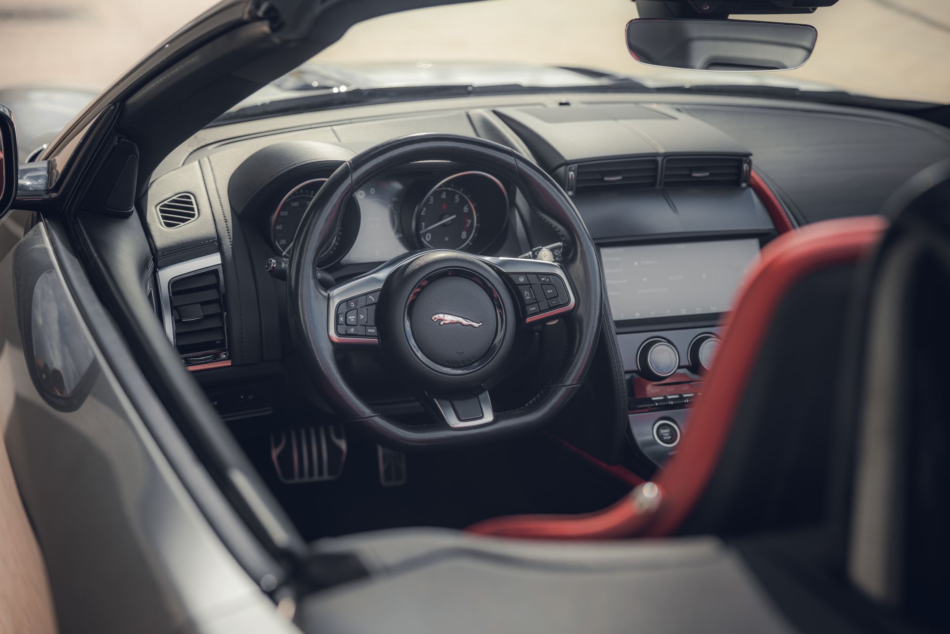 Аренда Jaguar F-Type в Москве — фото 14
