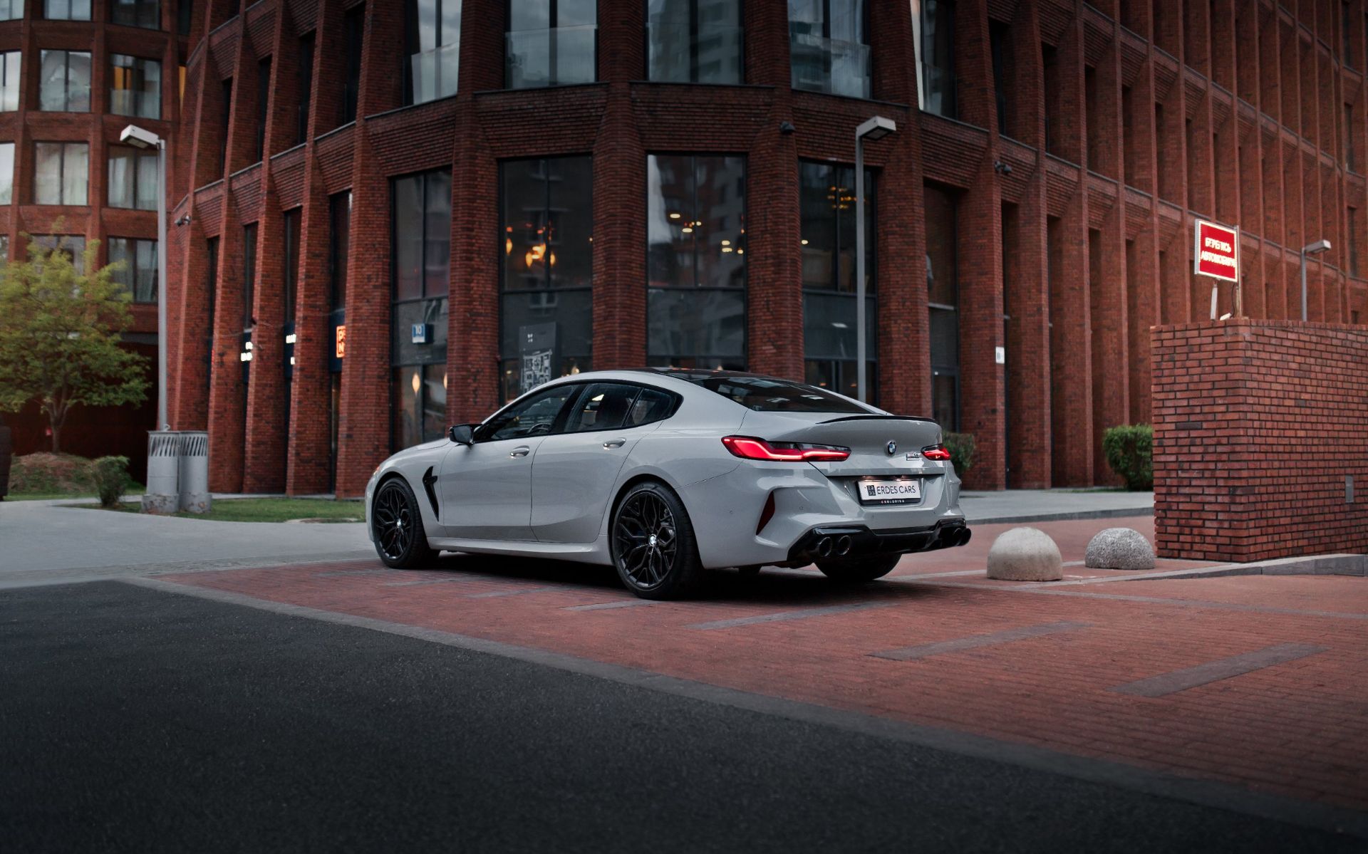 Аренда BMW M8 Competition в Москве — фото 14