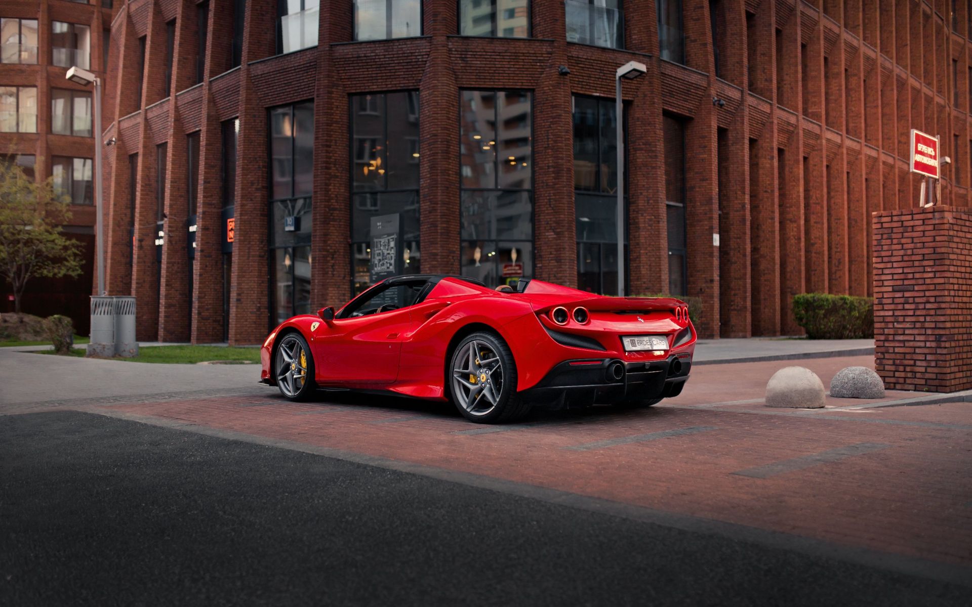Аренда Ferrari F8 Spyder в Москве — фото 15