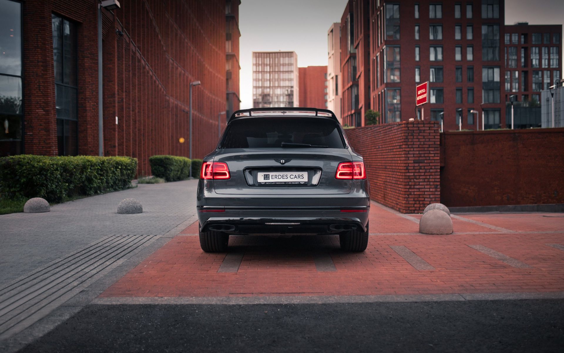 Аренда Bentley Bentayga в Москве — фото 3