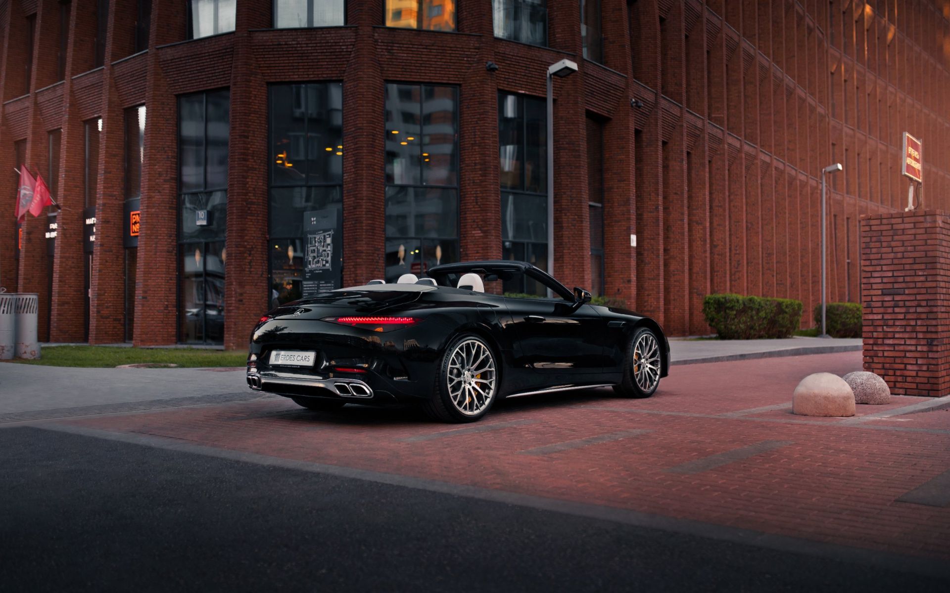 Аренда Mercedes-benz SL 63 AMG в Москве — фото 5