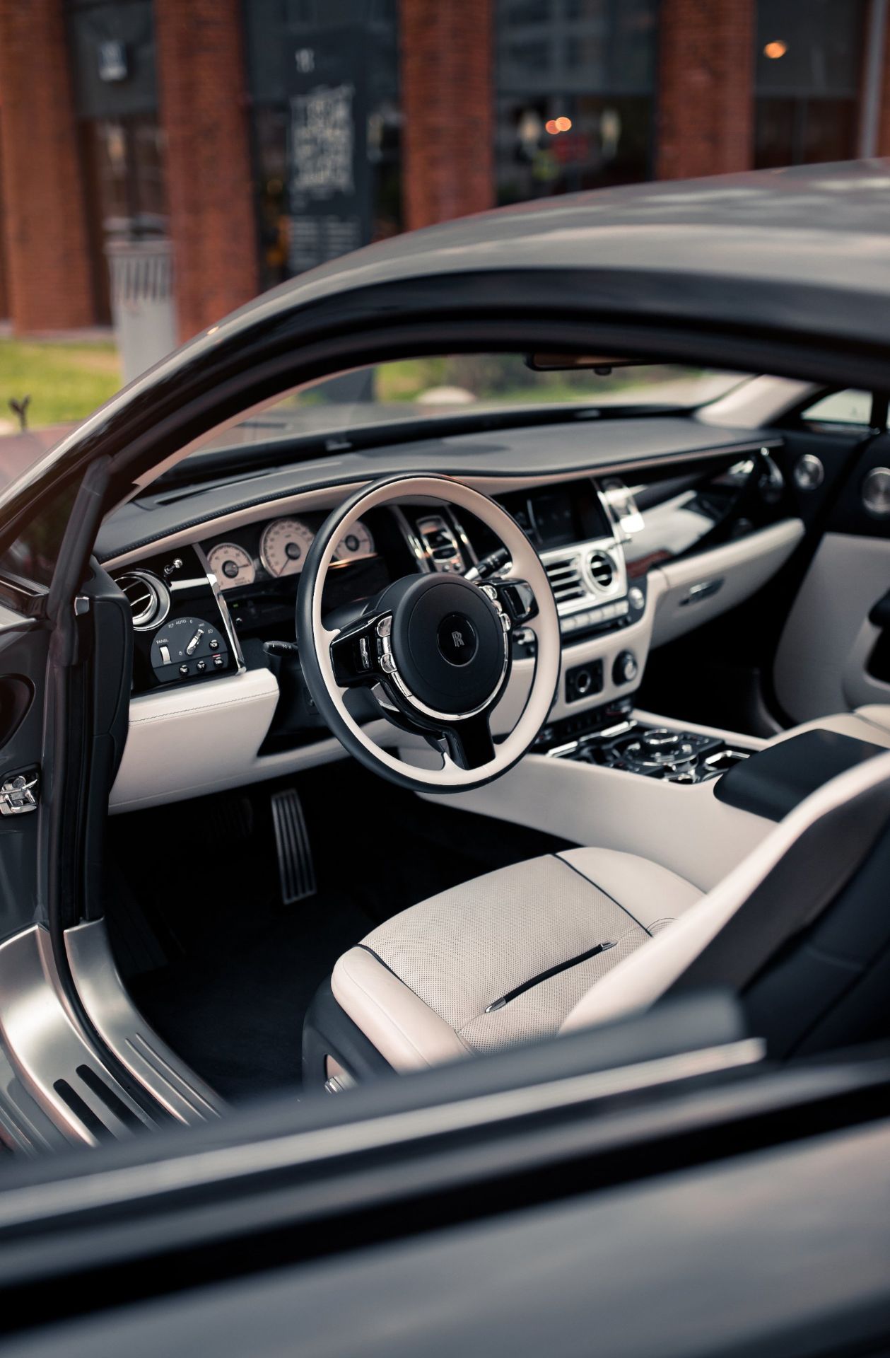 Аренда Rolls Royce Wraith в Москве — фото 18