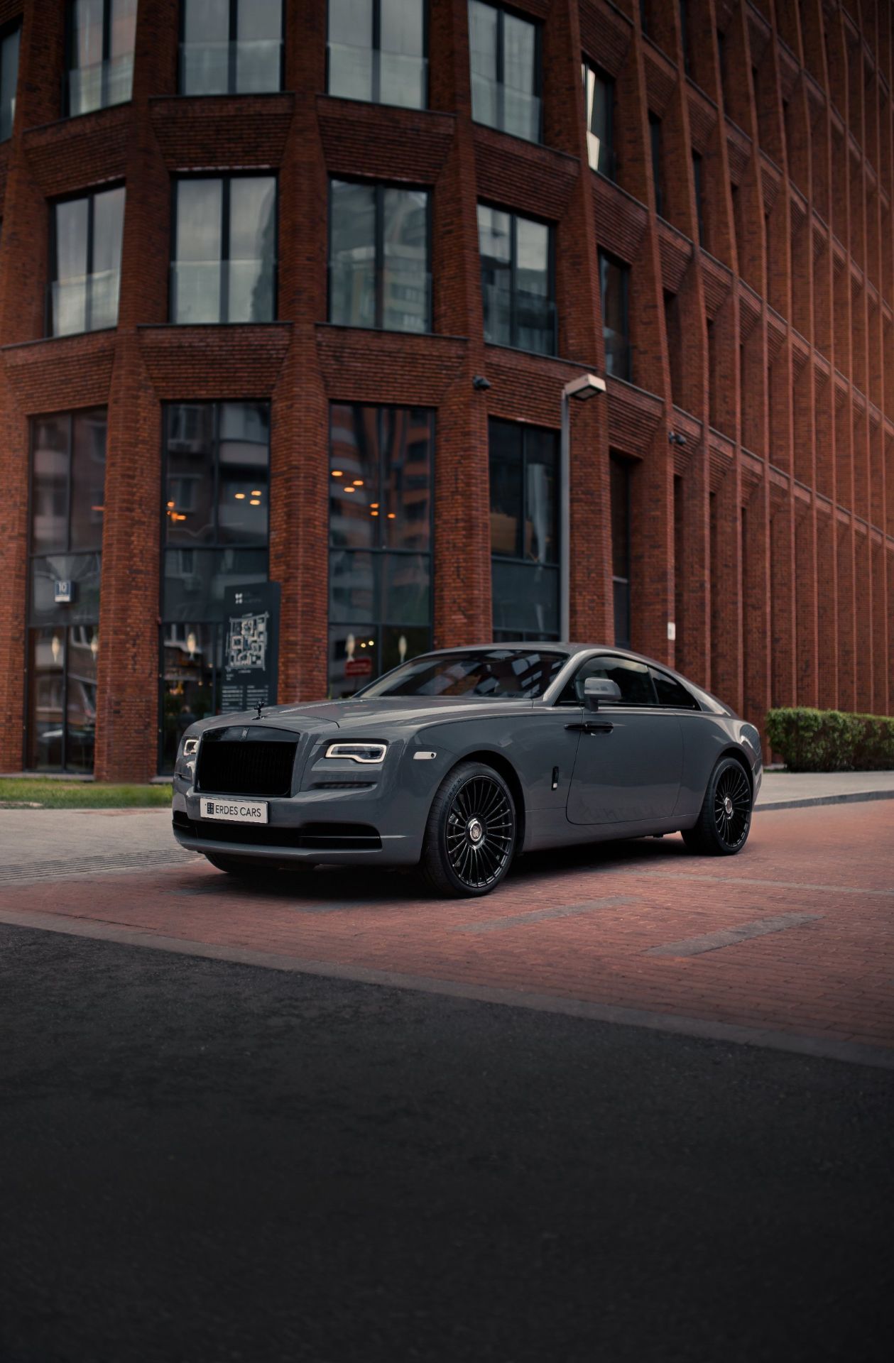 Аренда Rolls Royce Wraith в Москве
