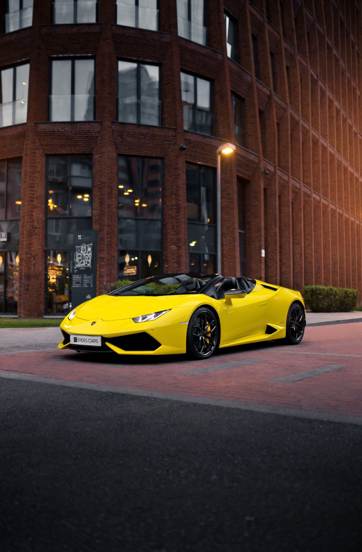 Аренда Lamborghini Huracan Spyder в Москве — фото 2