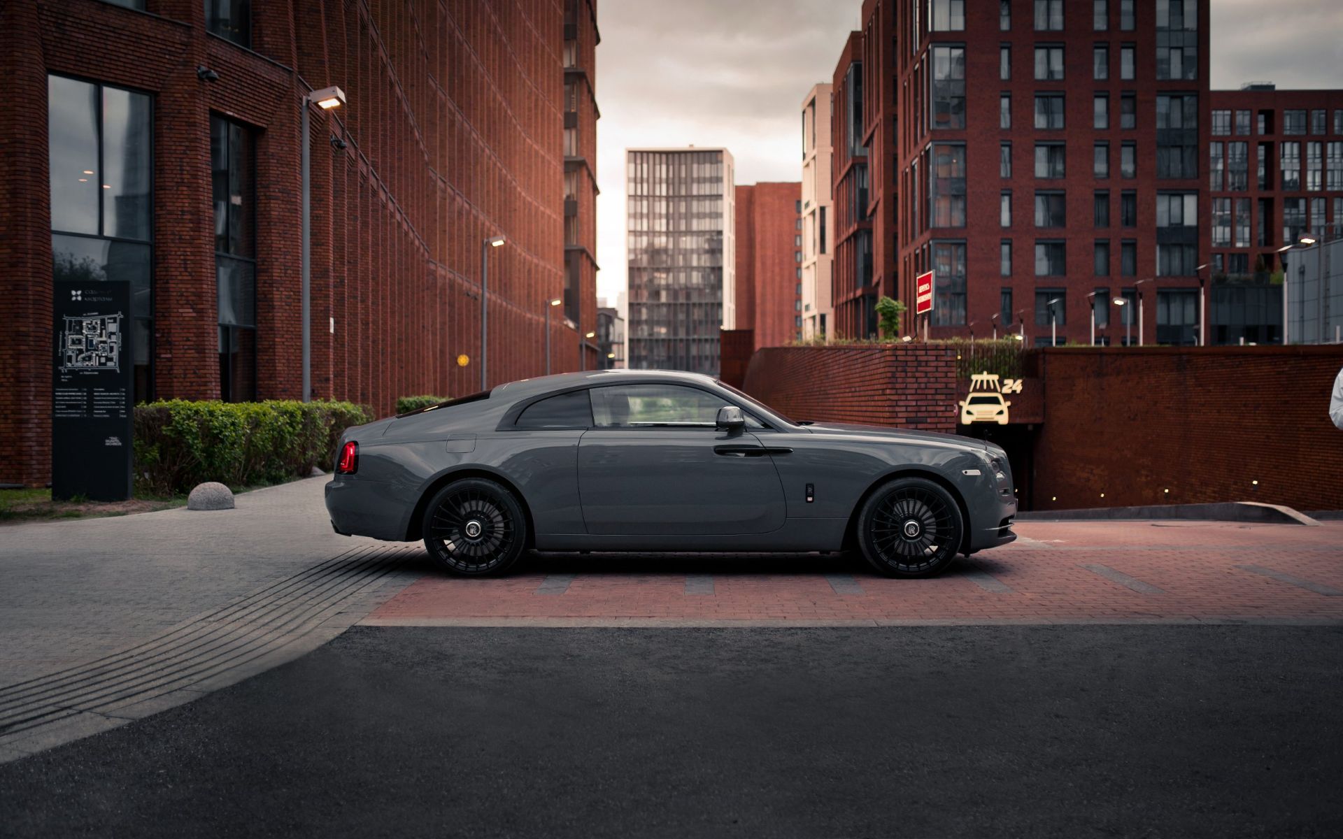 Аренда Rolls Royce Wraith в Москве — фото 12
