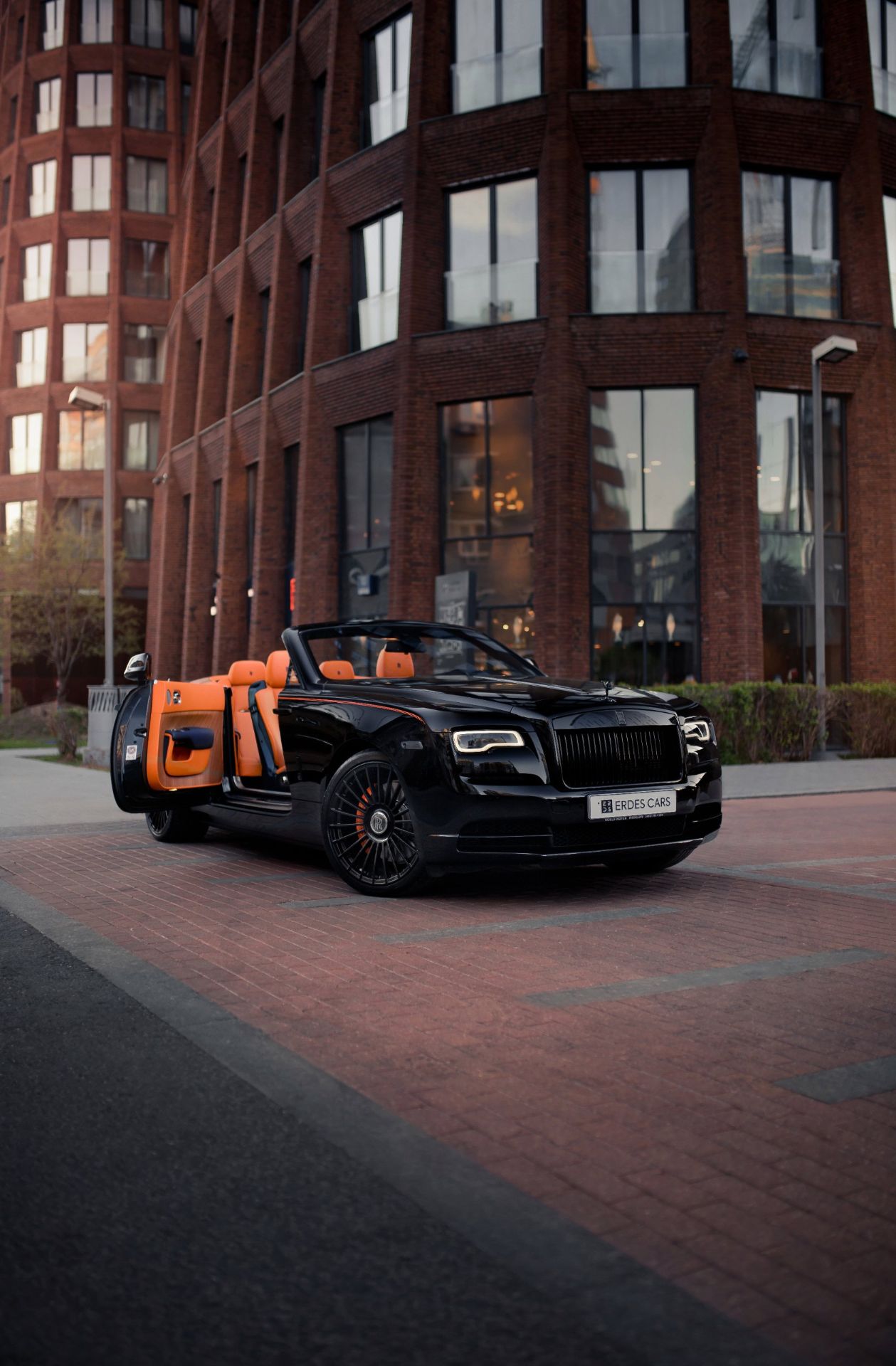 Аренда Rolls Royce Dawn в Москве — фото 9