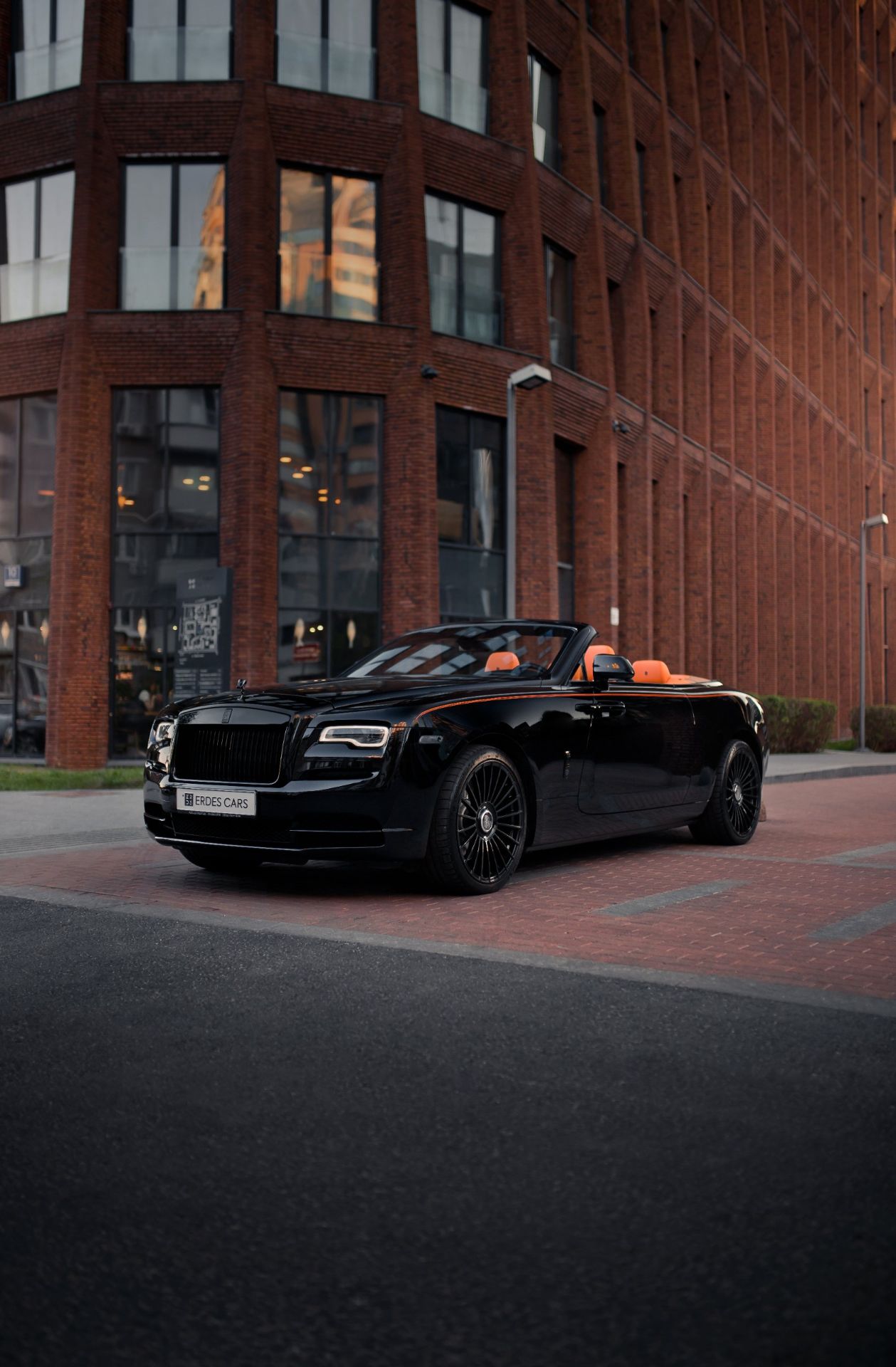 Аренда Rolls Royce Dawn в Москве — фото 2