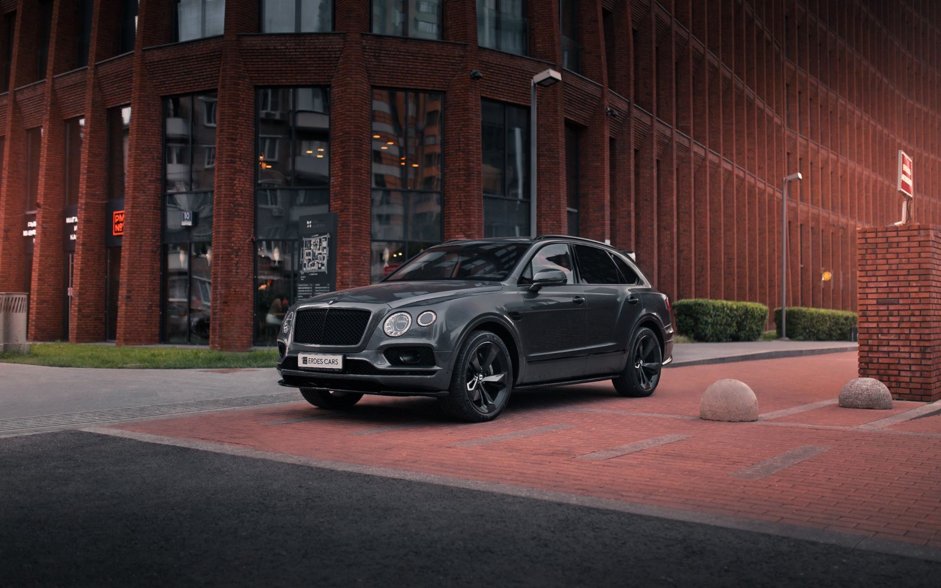 Аренда Bentley Bentayga в Москве