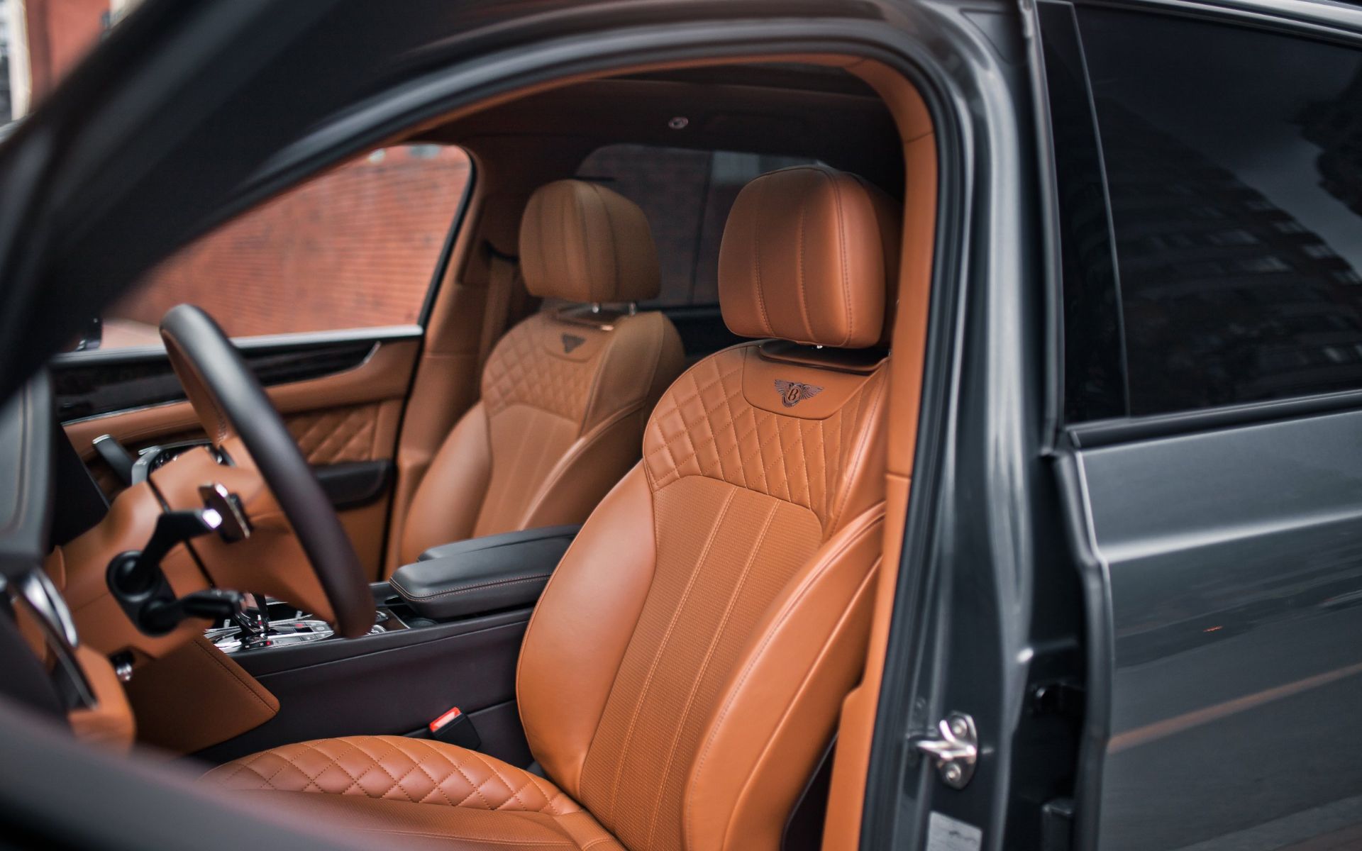 Аренда Bentley Bentayga в Москве — фото 15