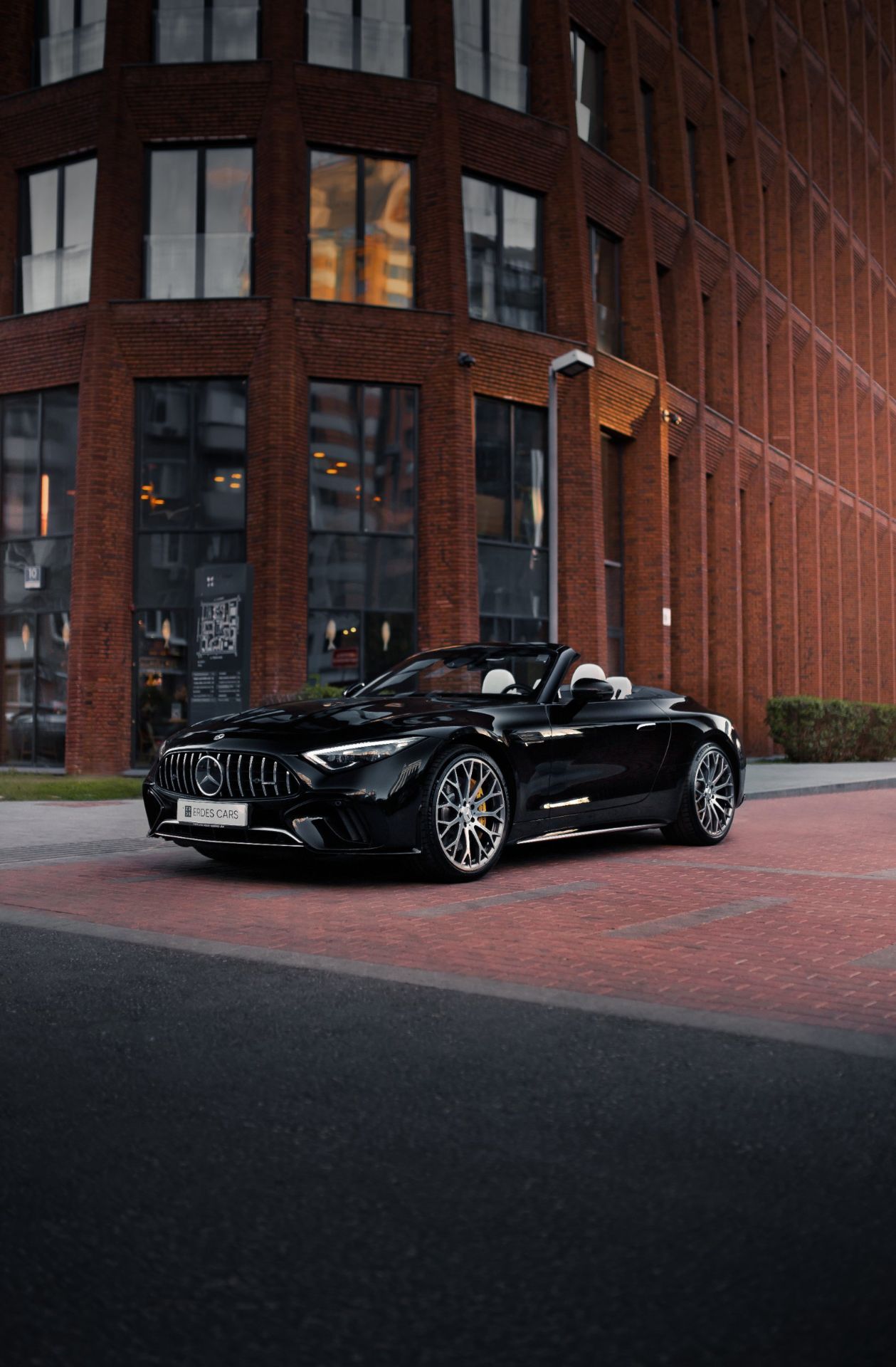 Аренда Mercedes-benz SL 63 AMG в Москве — фото 2