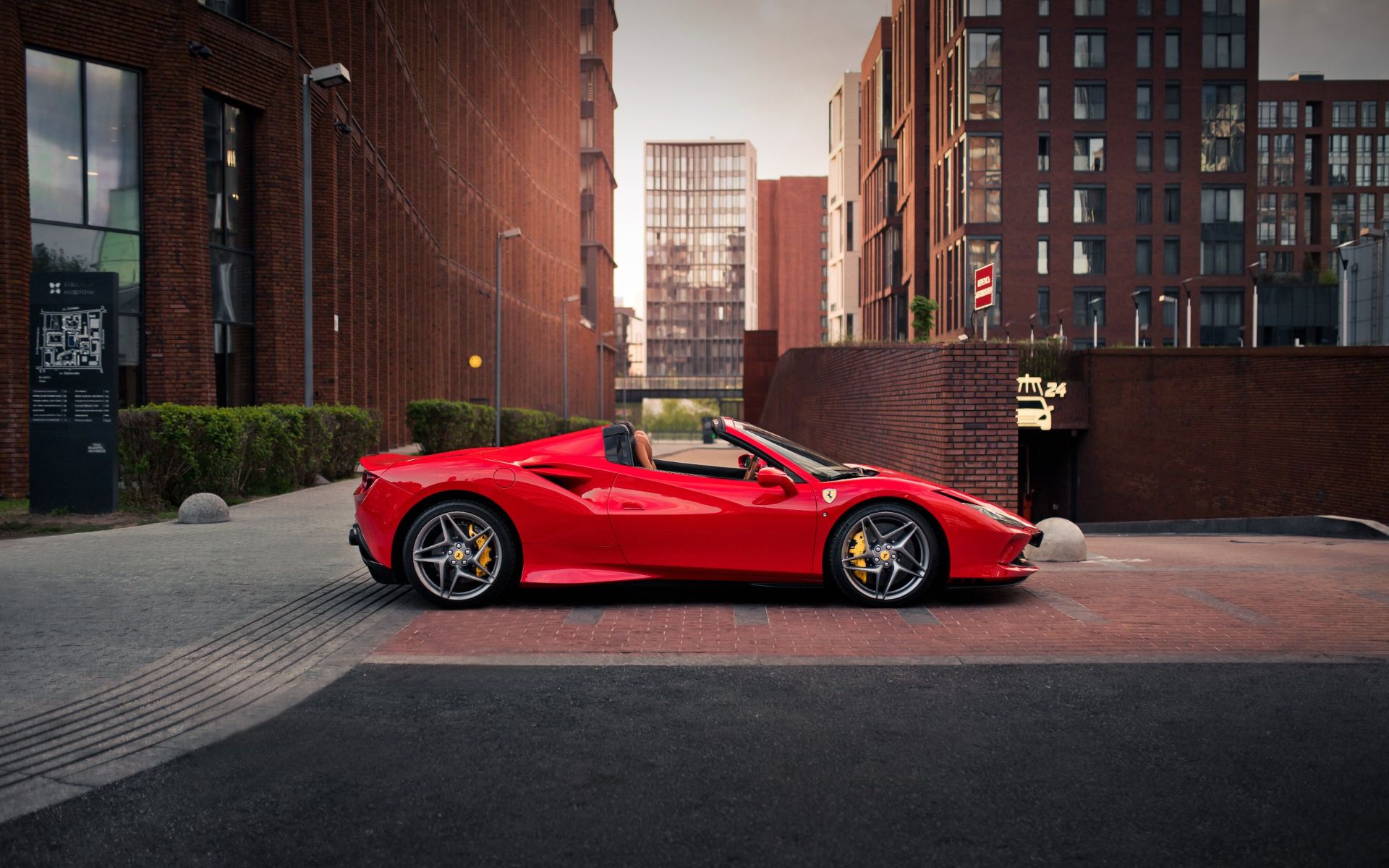 Аренда Ferrari F8 Spyder в Москве — фото 12