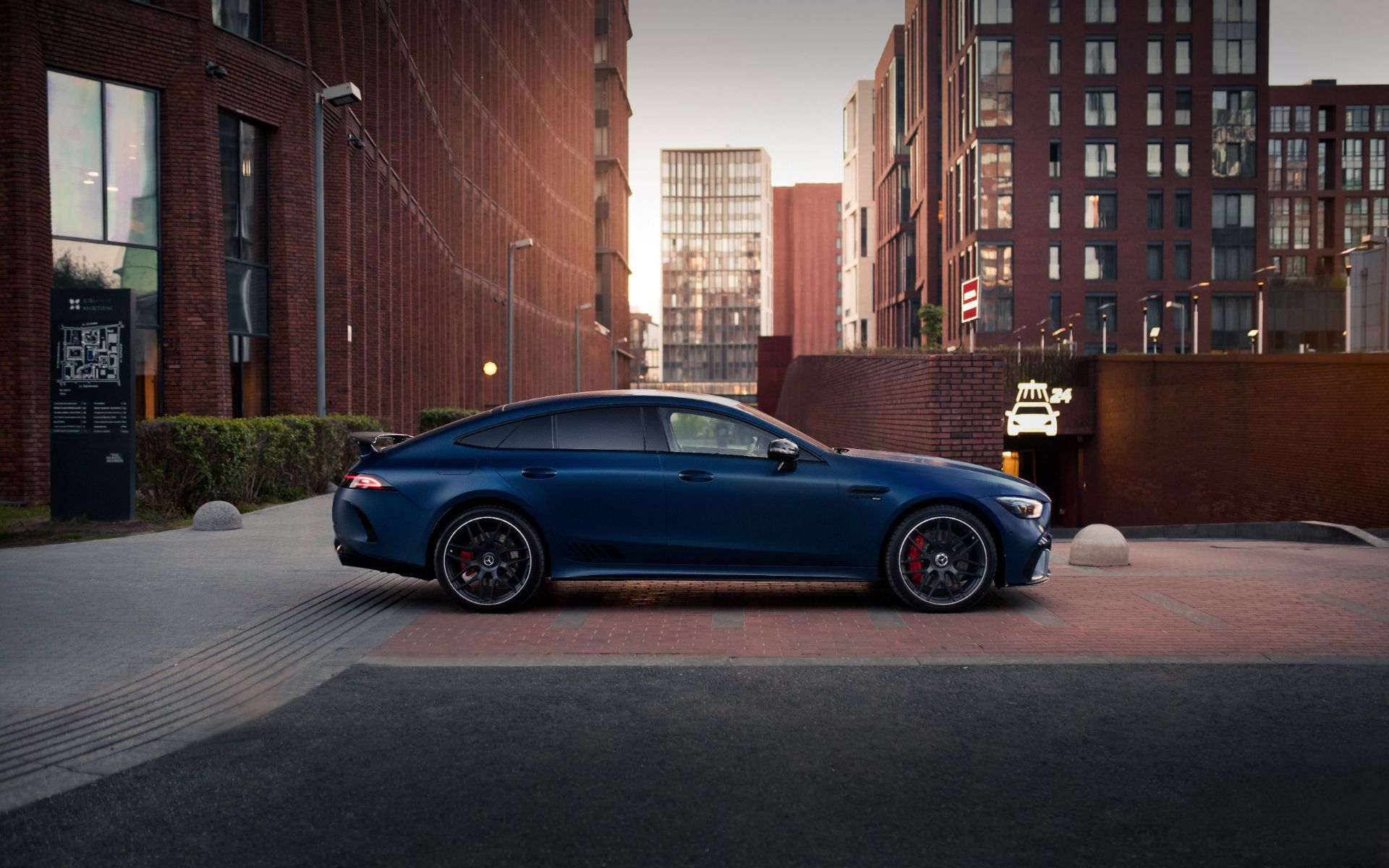 Аренда Mercedes-benz AMG GT 63S в Москве — фото 9