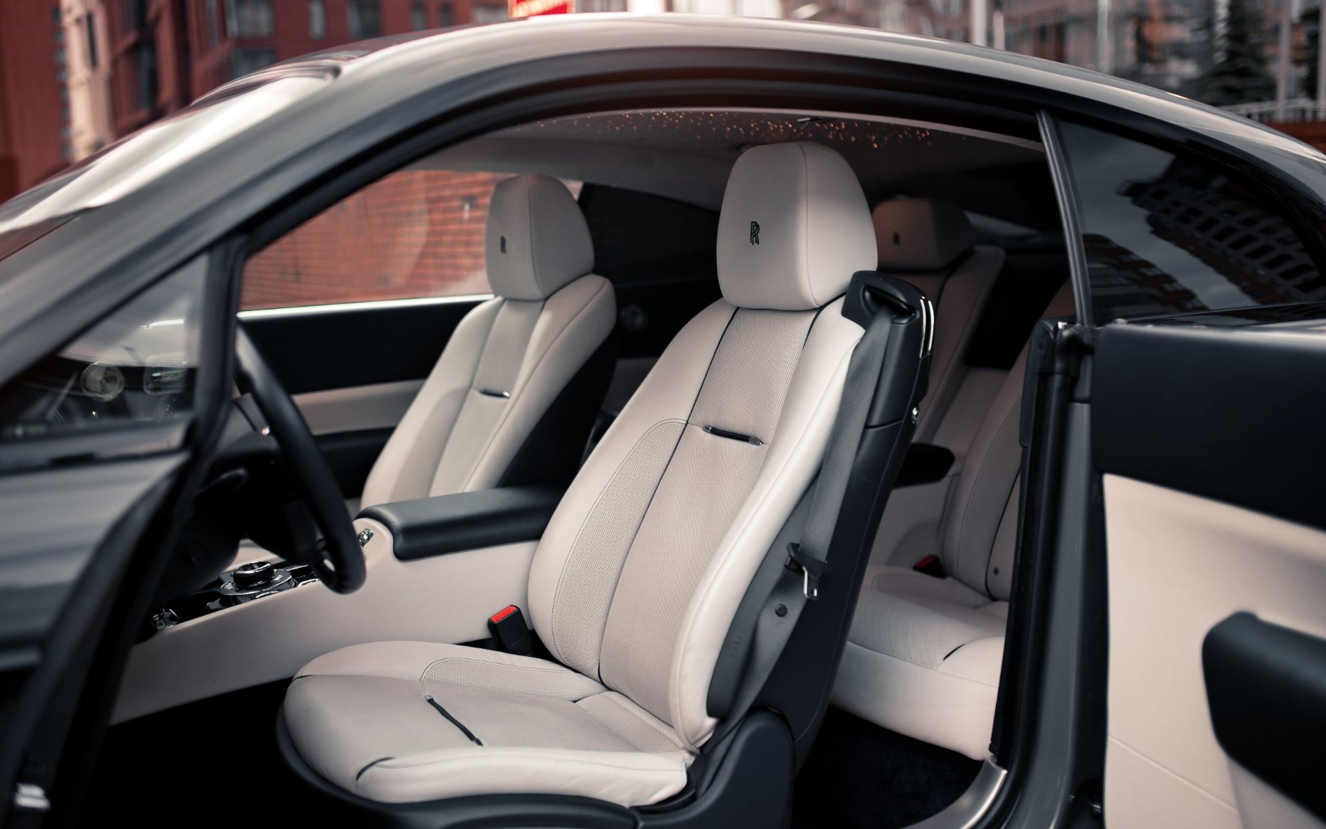 Аренда Rolls Royce Wraith в Москве — фото 16