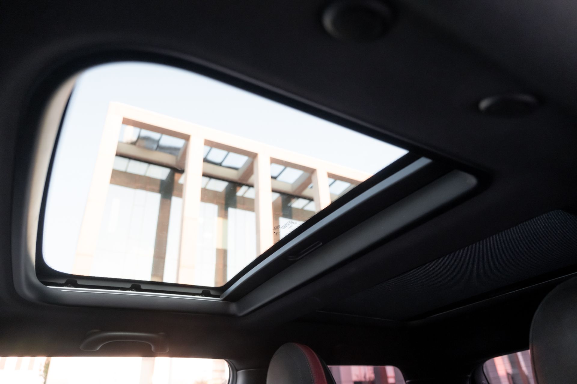 Аренда Mini Hatch в Москве — фото 9