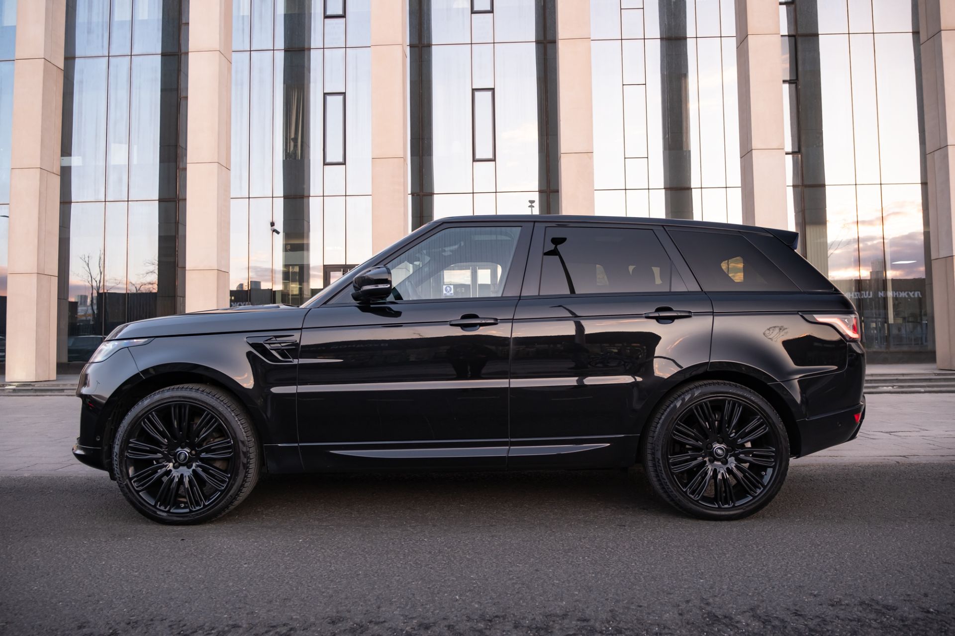 Аренда Land Rover Range Rover Sport в Москве — фото 2
